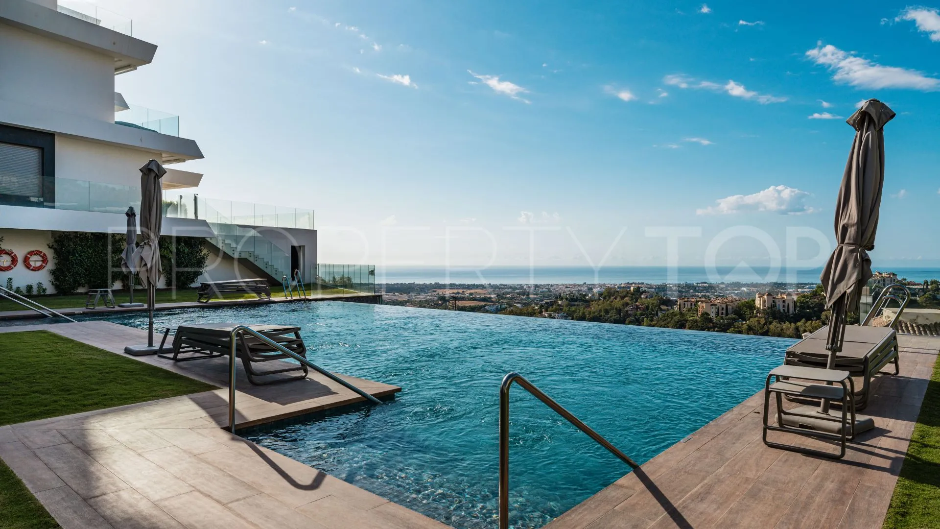Marbella 3 bedrooms apartment for sale