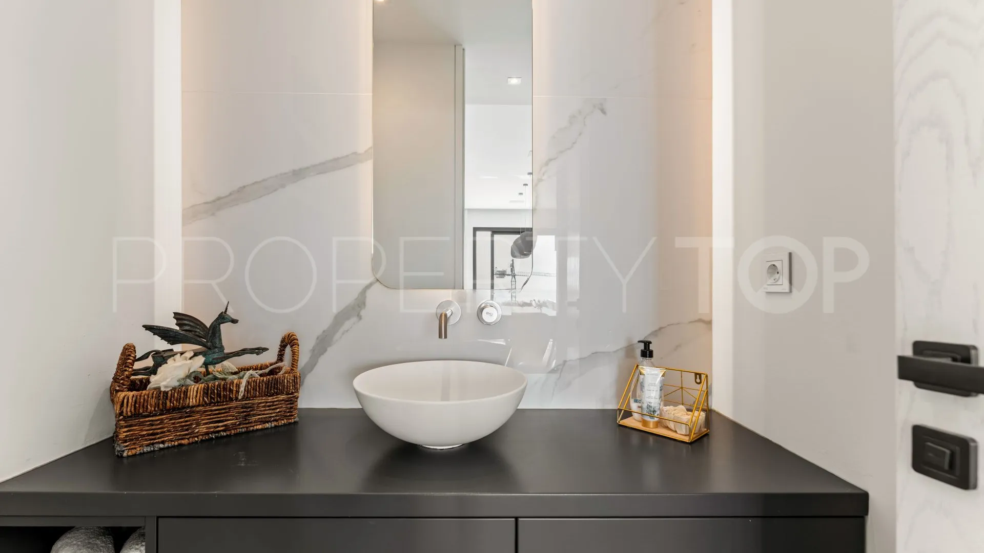 Marbella 3 bedrooms apartment for sale