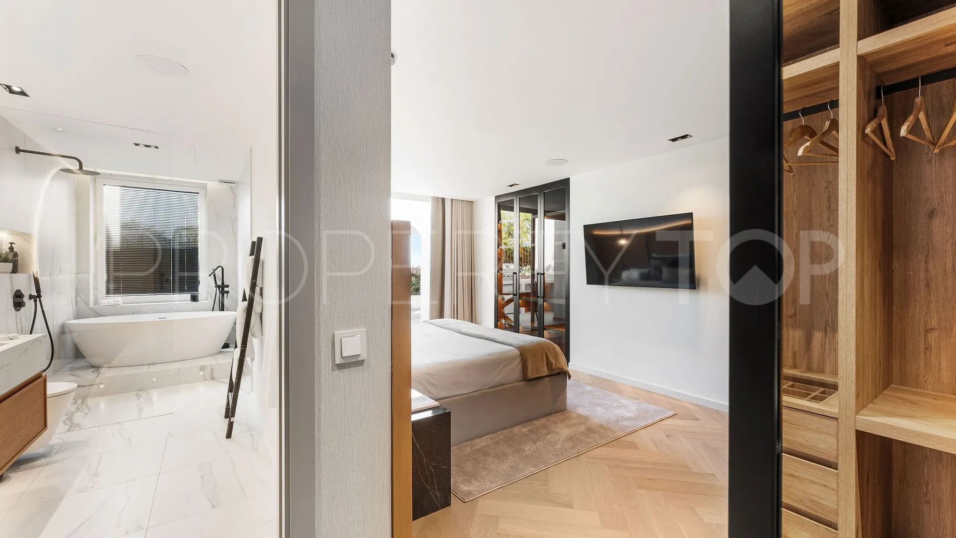 Comprar villa pareada en Marbella