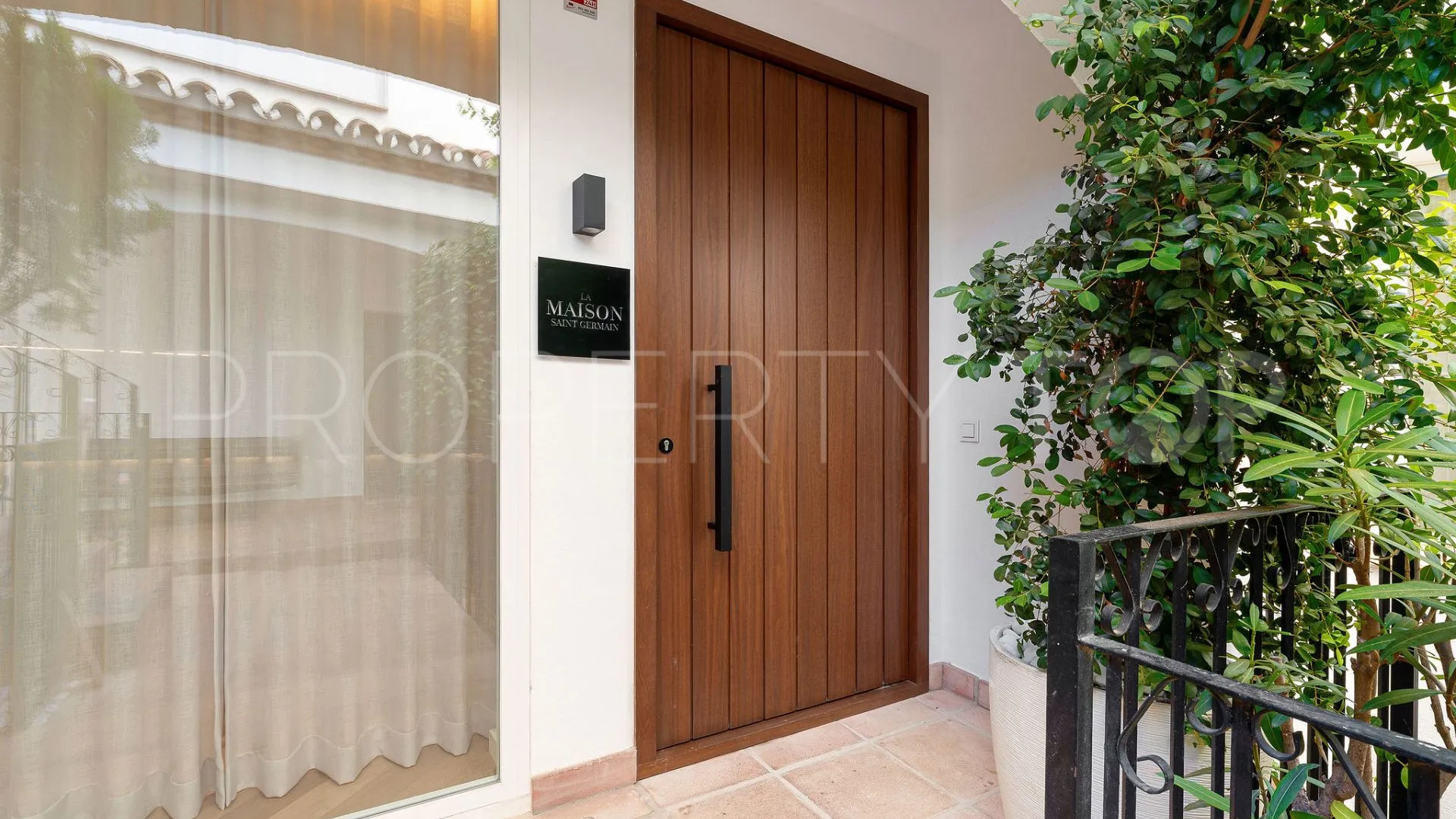 Comprar villa pareada en Marbella