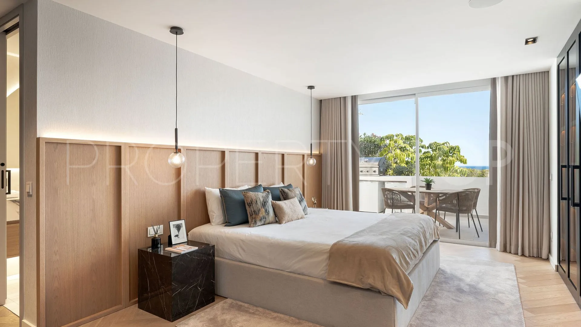 Comprar villa pareada en Marbella