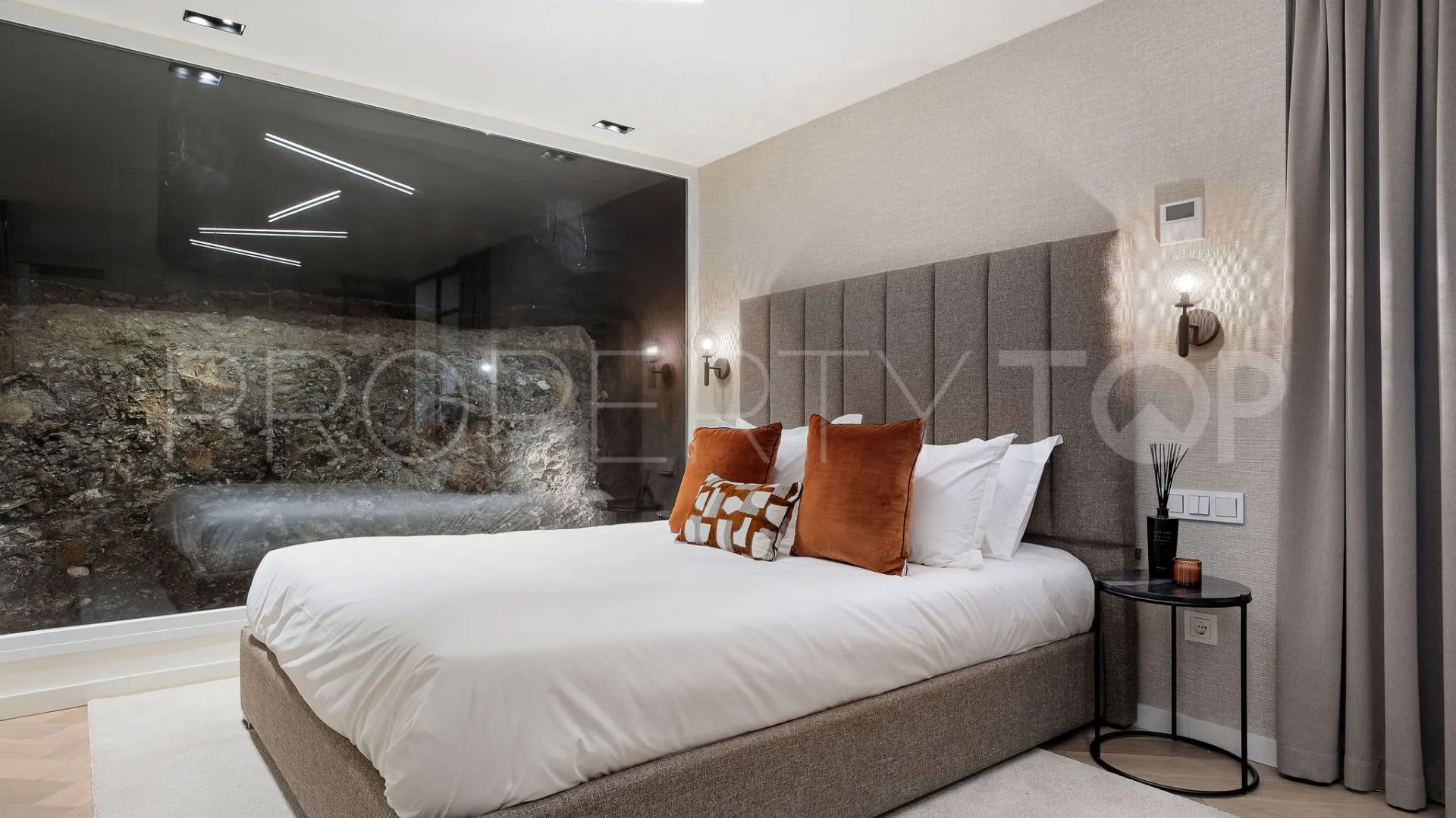 Comprar villa pareada en Marbella