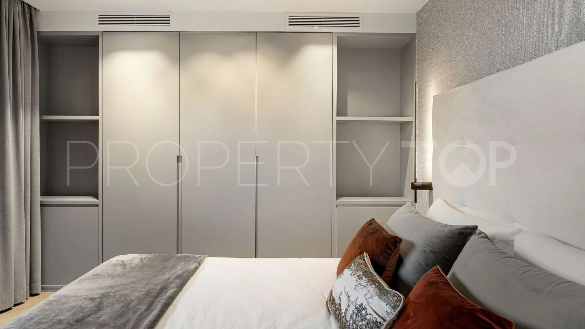 Comprar villa pareada en Marbella
