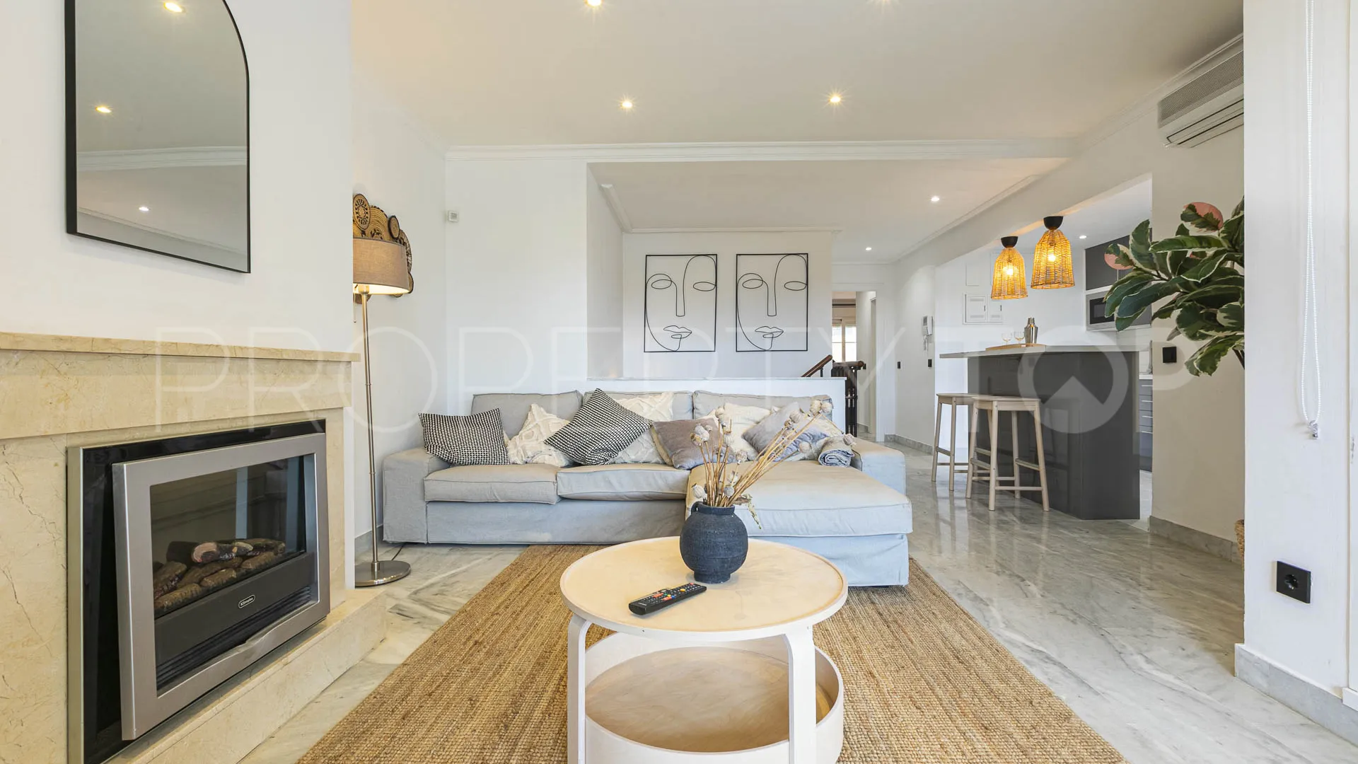 Apartment with 2 bedrooms for sale in Nueva Andalucia