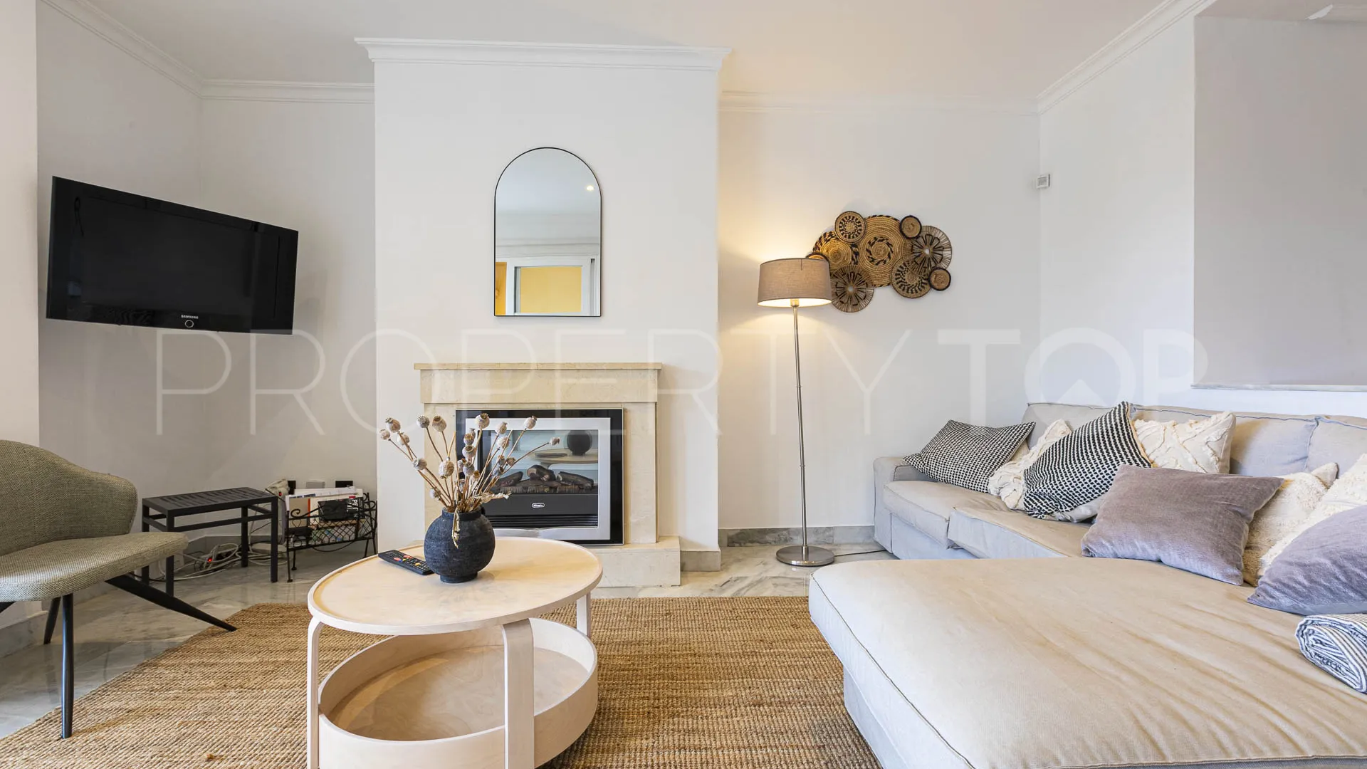 Apartment with 2 bedrooms for sale in Nueva Andalucia