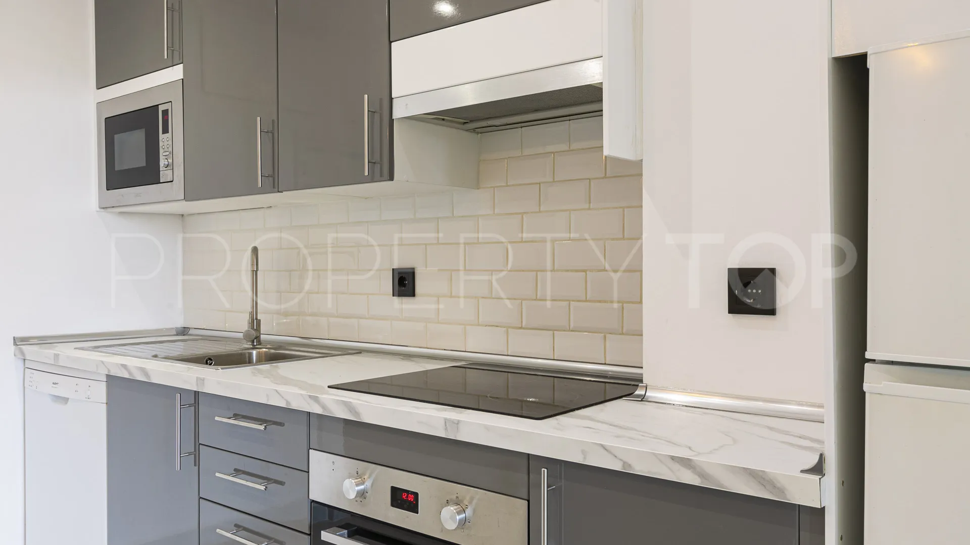 Apartment with 2 bedrooms for sale in Nueva Andalucia