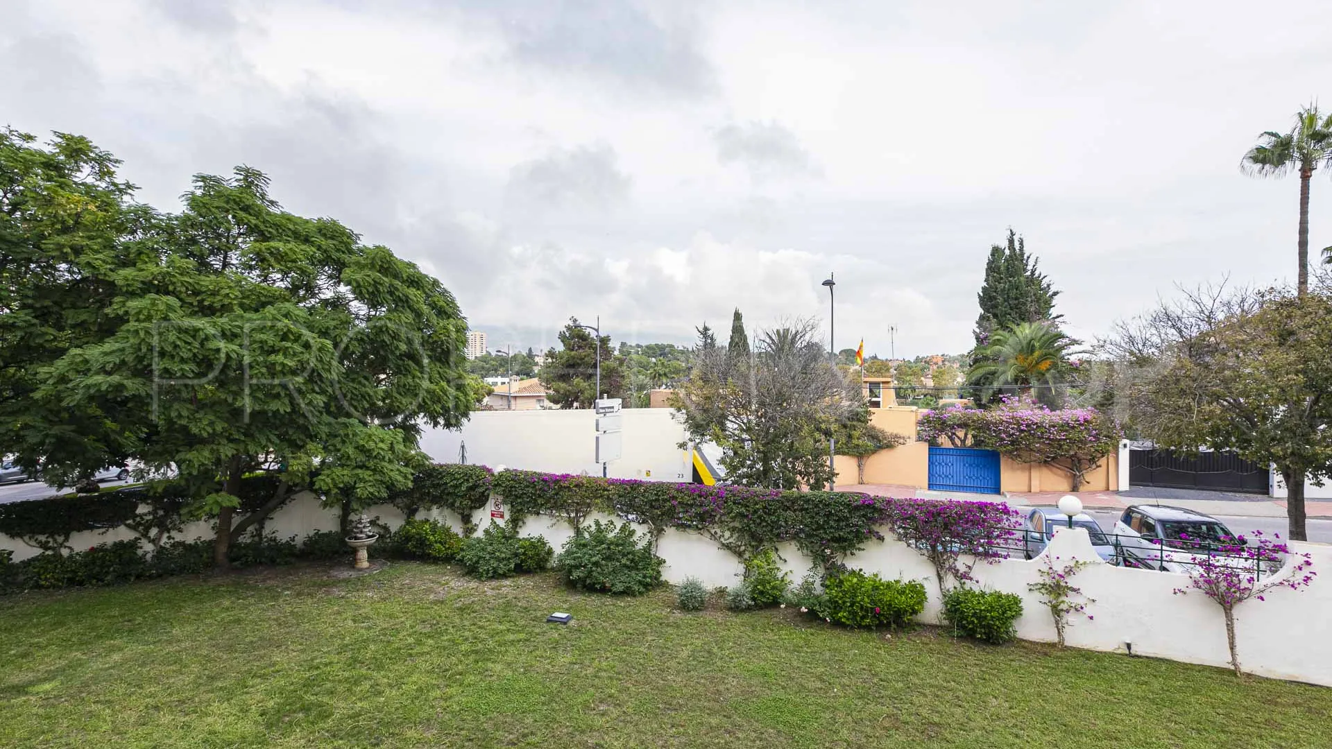 Apartment with 2 bedrooms for sale in Nueva Andalucia