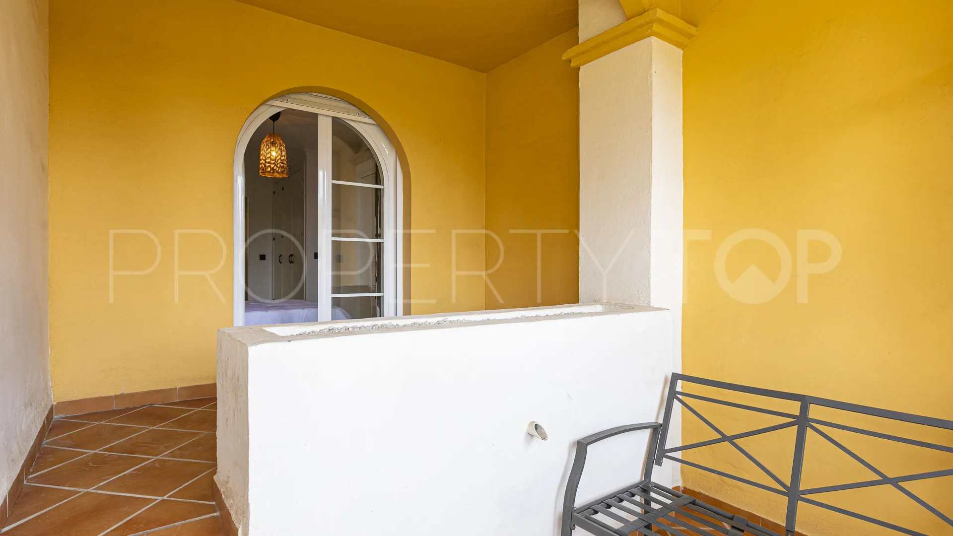 Apartment with 2 bedrooms for sale in Nueva Andalucia