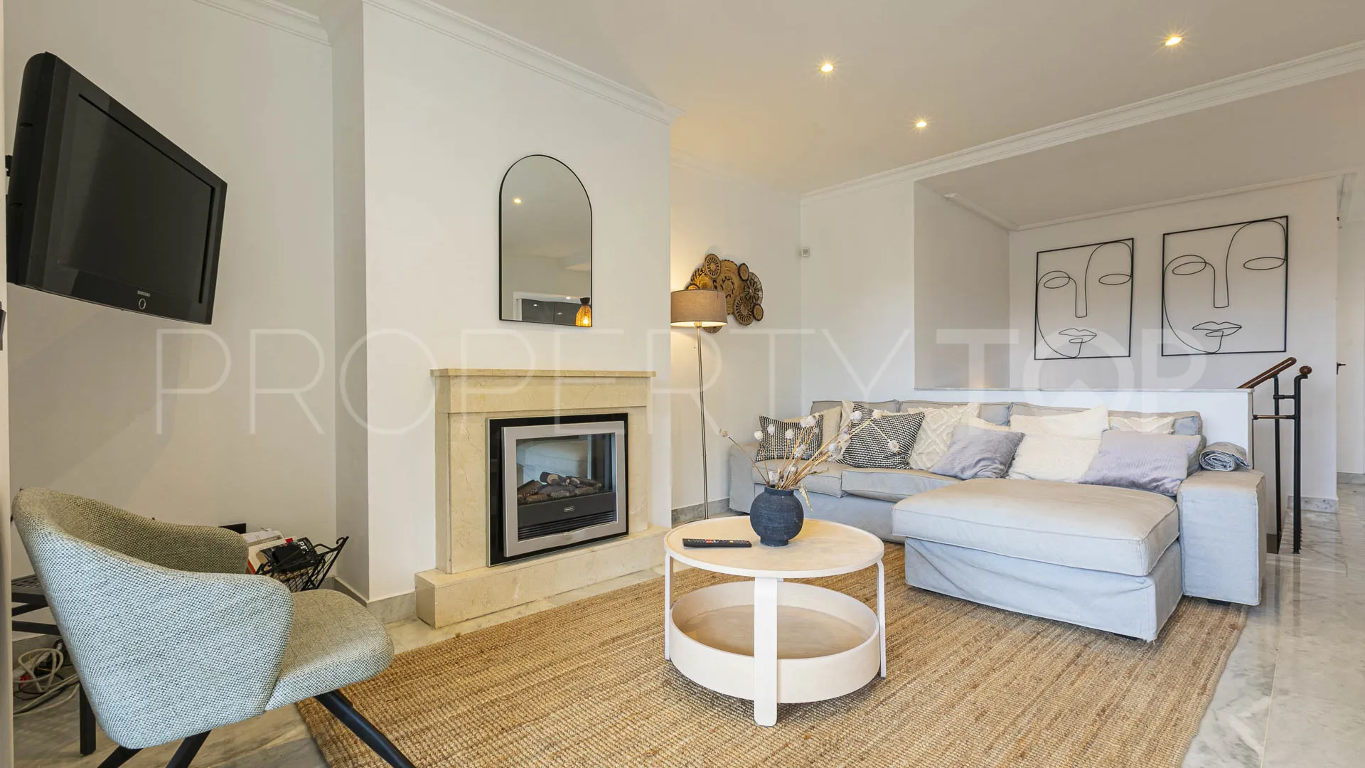 Apartment with 2 bedrooms for sale in Nueva Andalucia