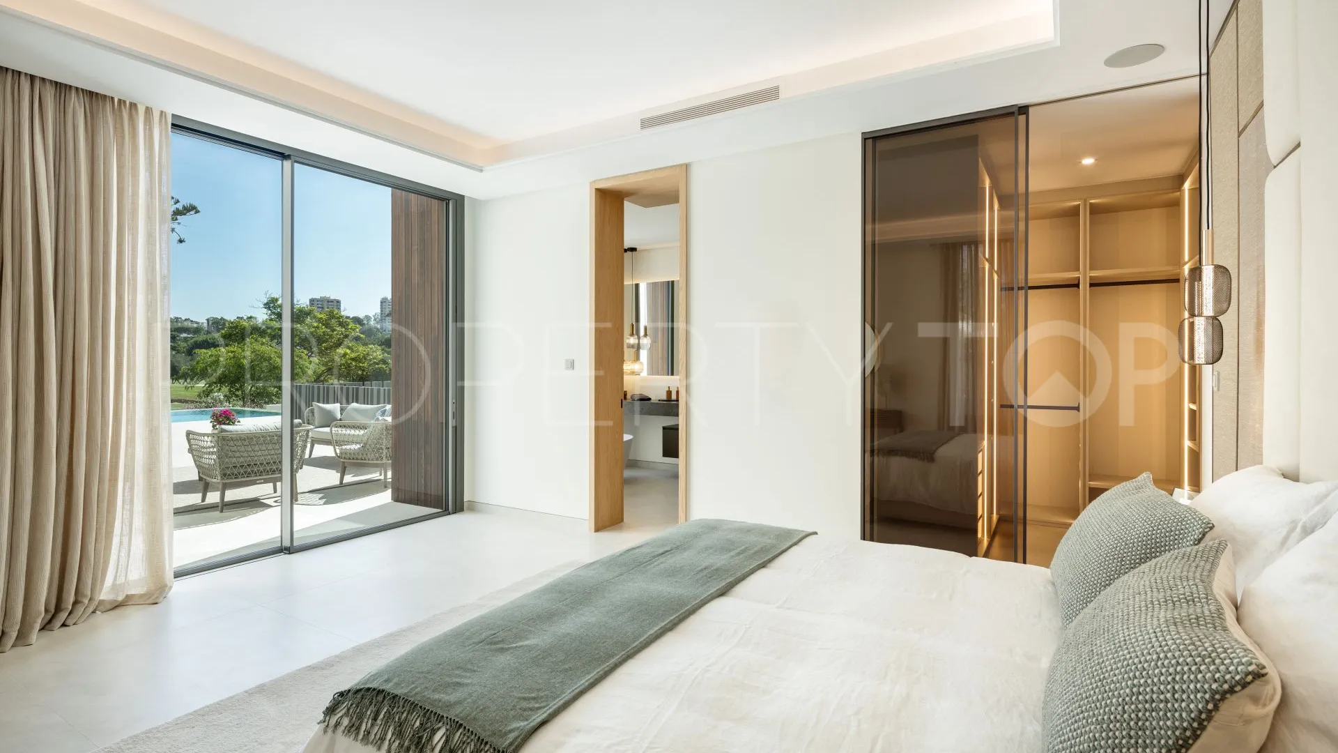 Villa for sale in Marbella