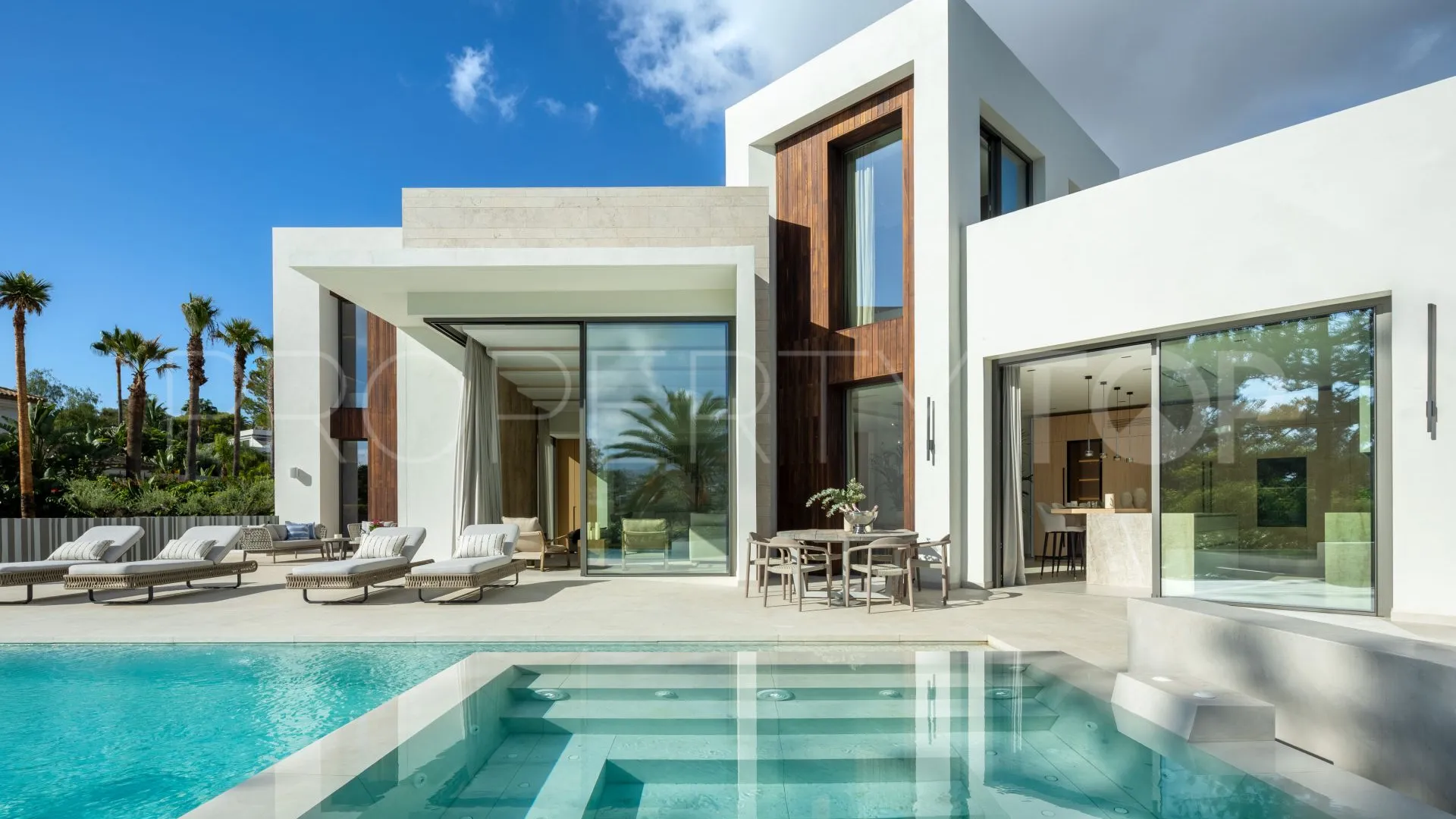 Villa for sale in Marbella