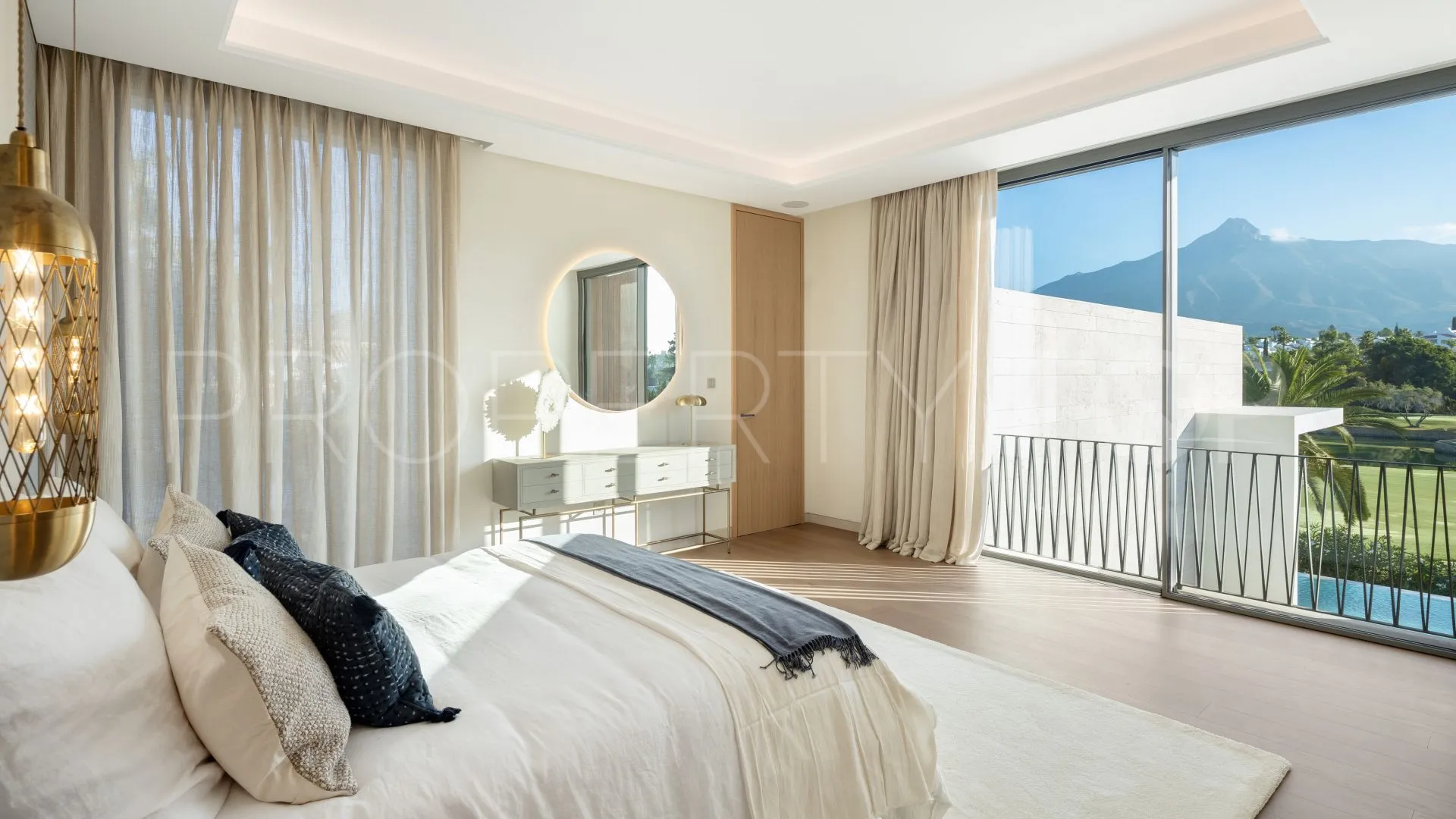 Villa for sale in Marbella