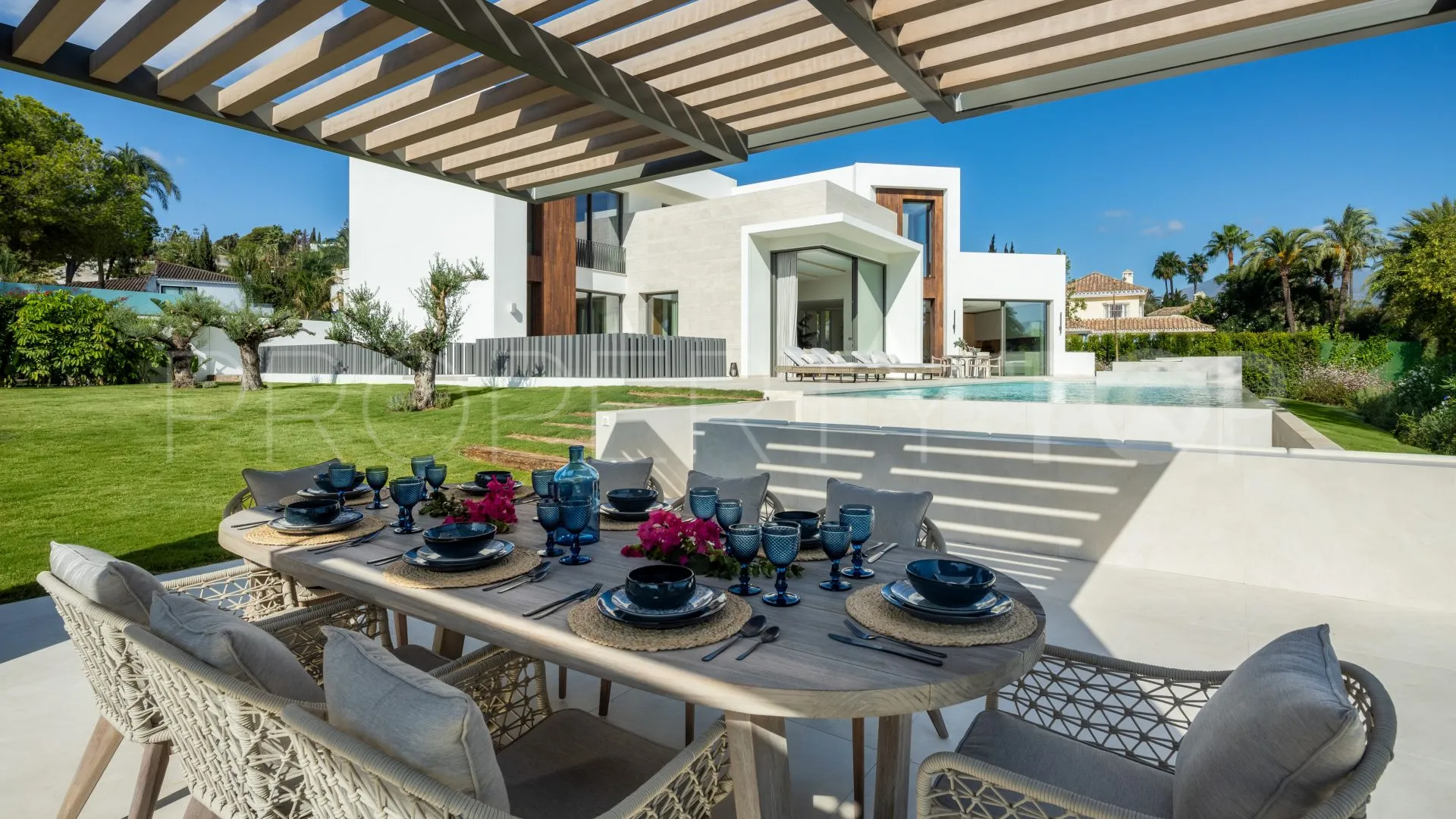 Villa for sale in Marbella