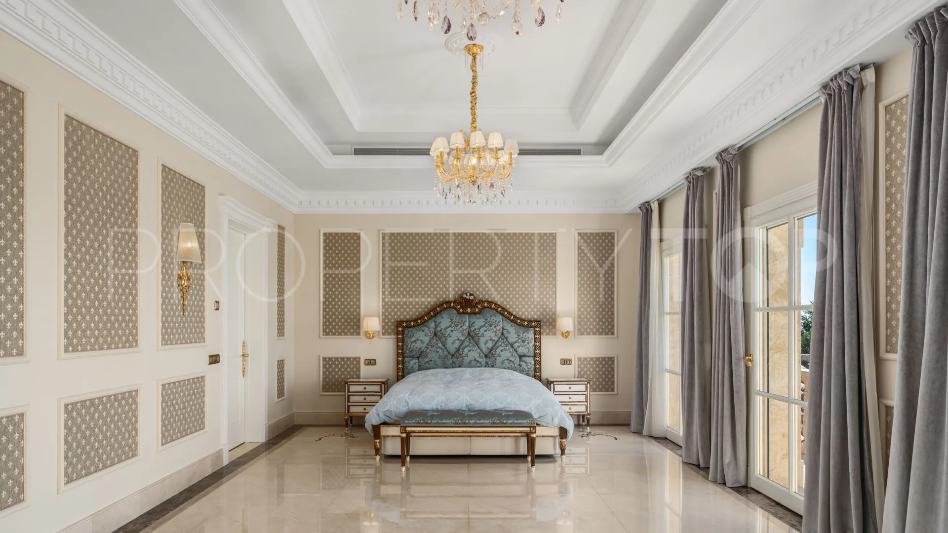 Buy villa in Marbella with 7 bedrooms