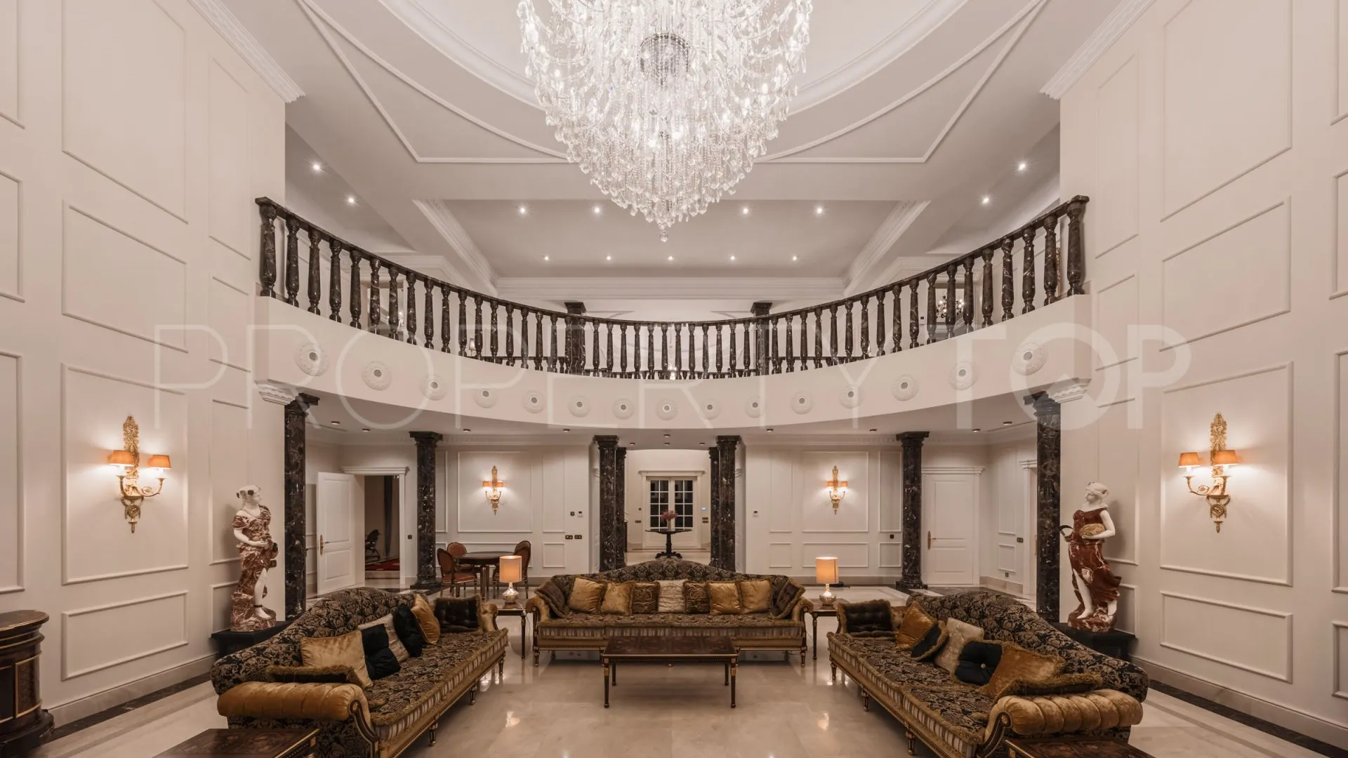Buy villa in Marbella with 7 bedrooms