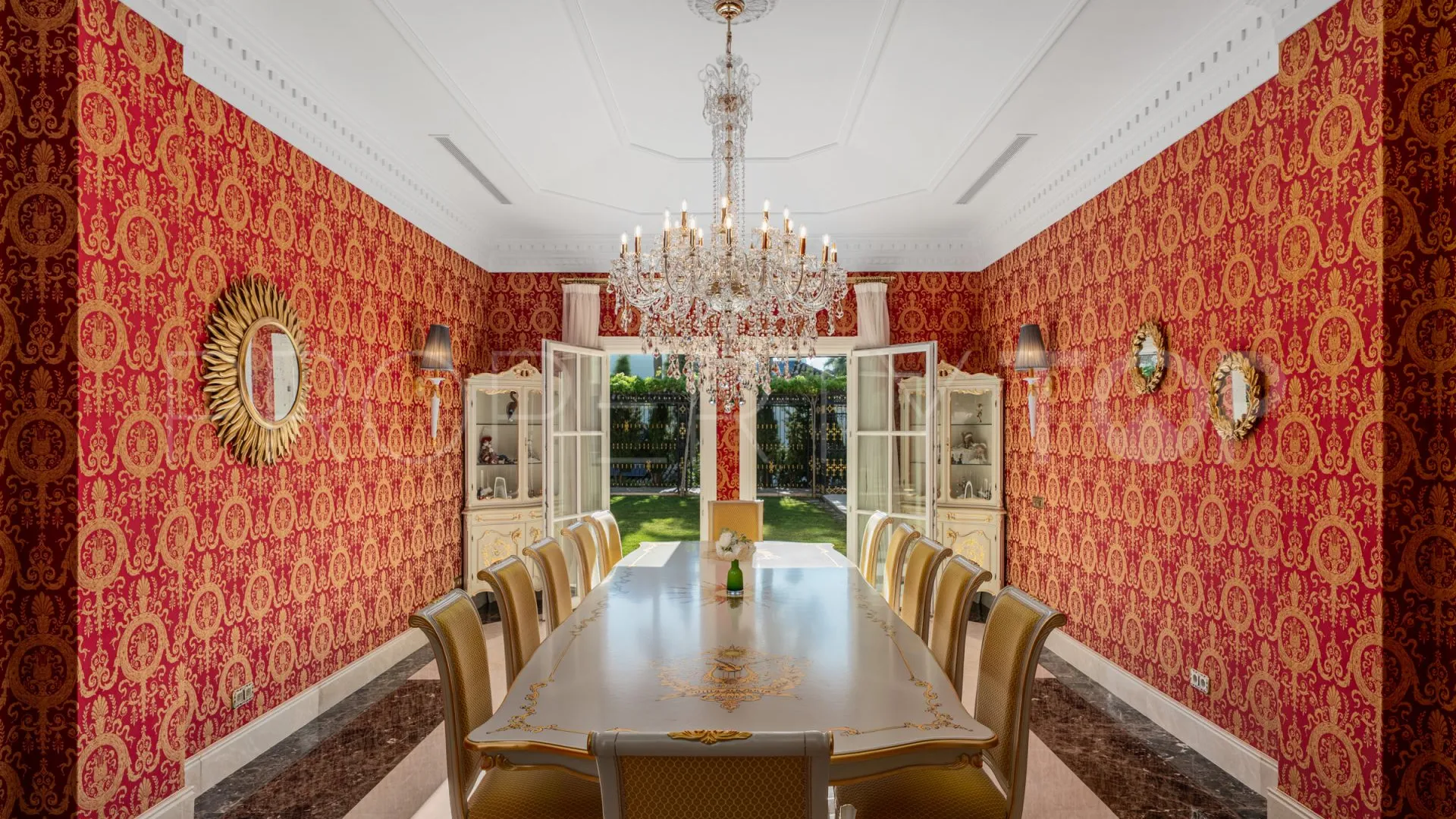 Buy villa in Marbella with 7 bedrooms