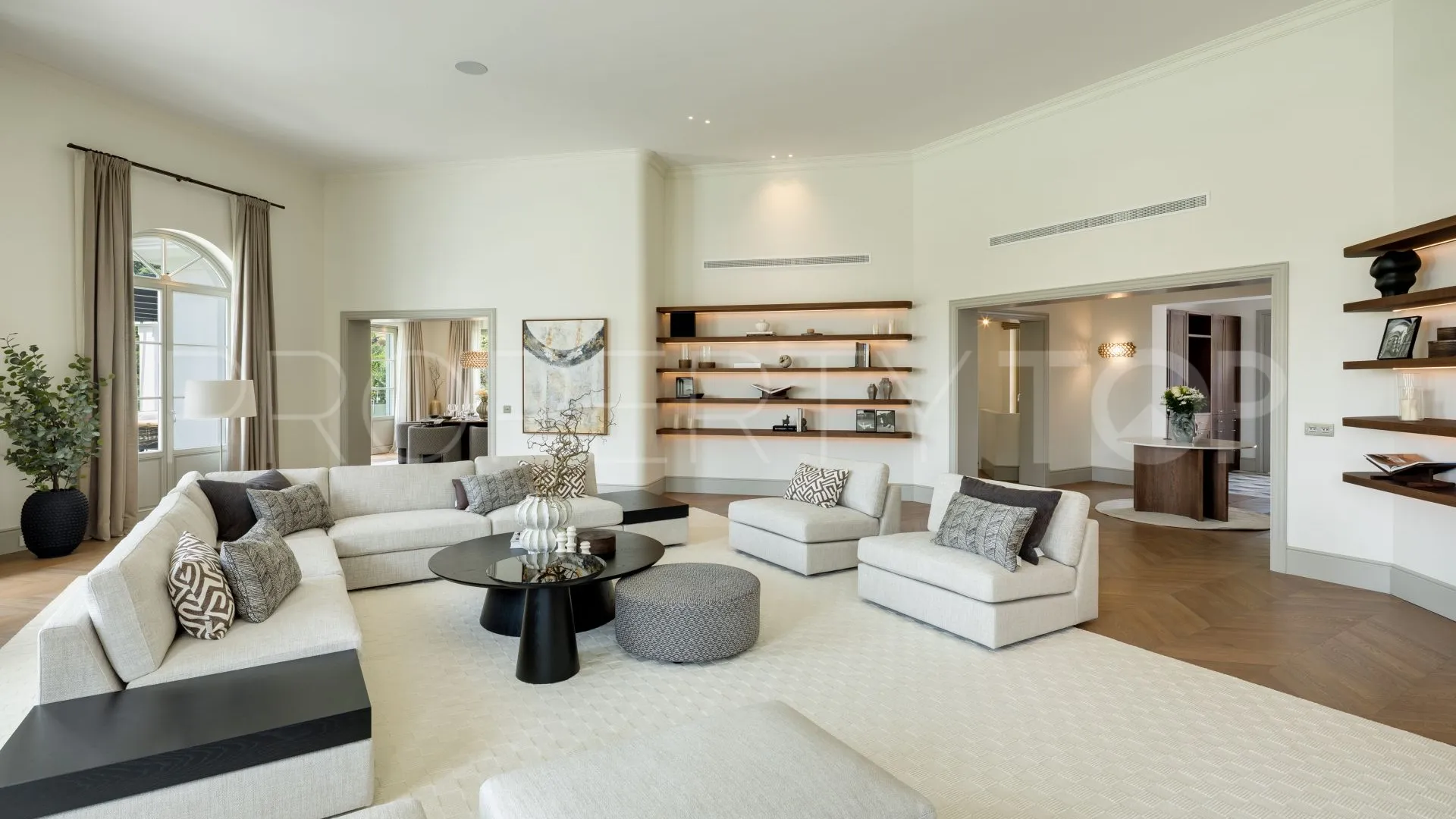 Villa for sale in Marbella