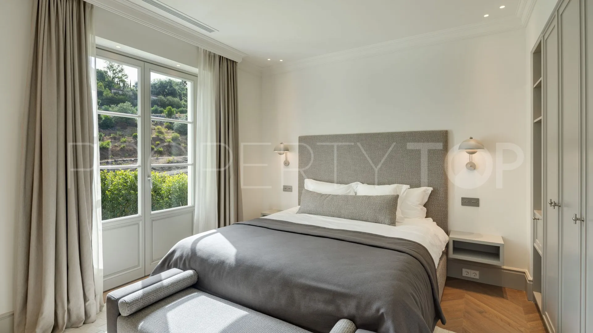 Villa for sale in Marbella
