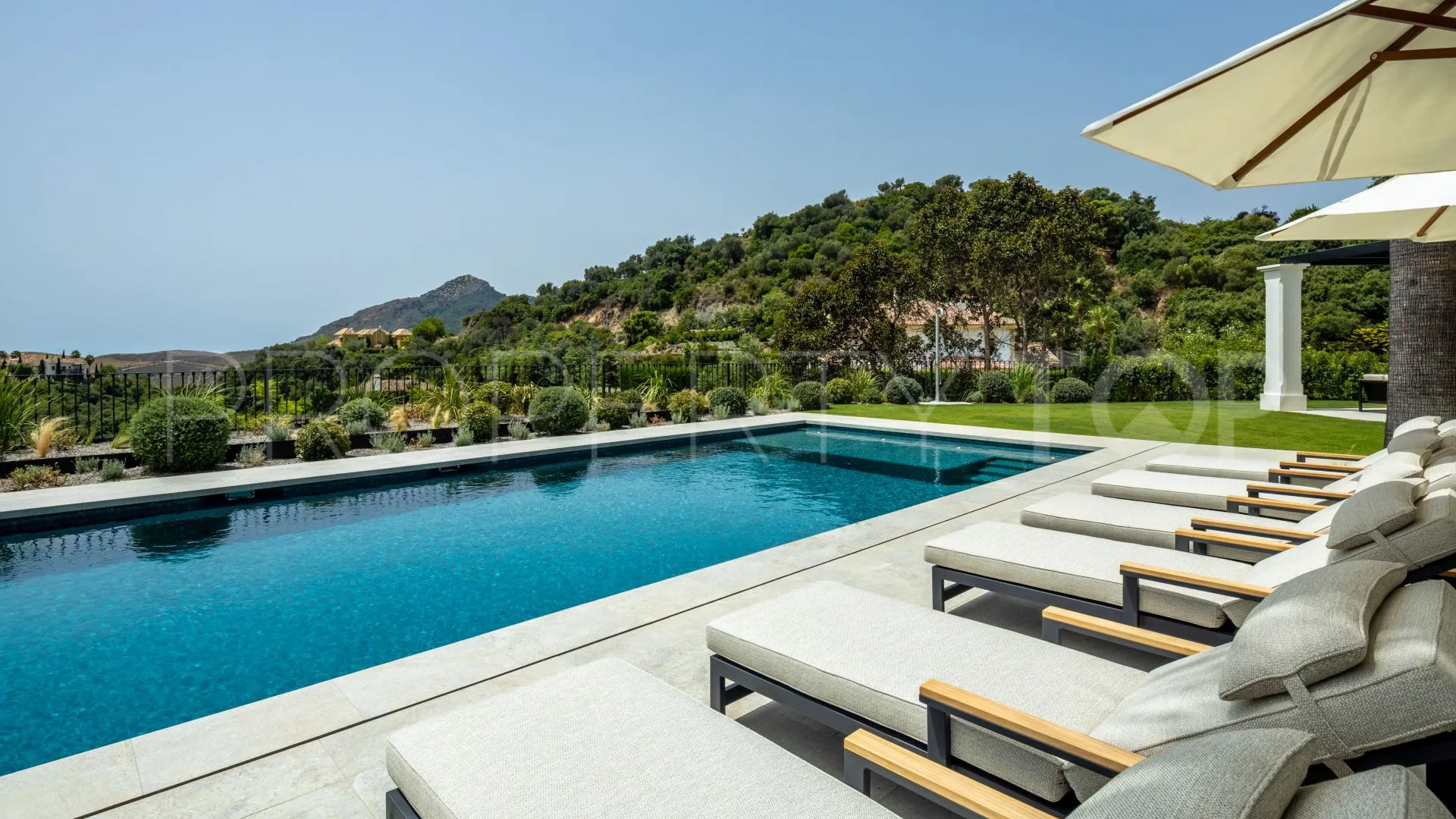 Villa for sale in Marbella