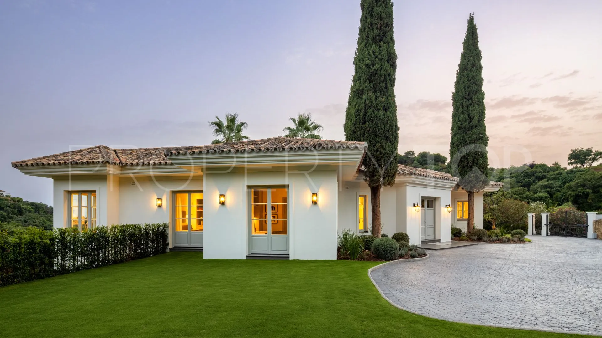 Villa for sale in Marbella