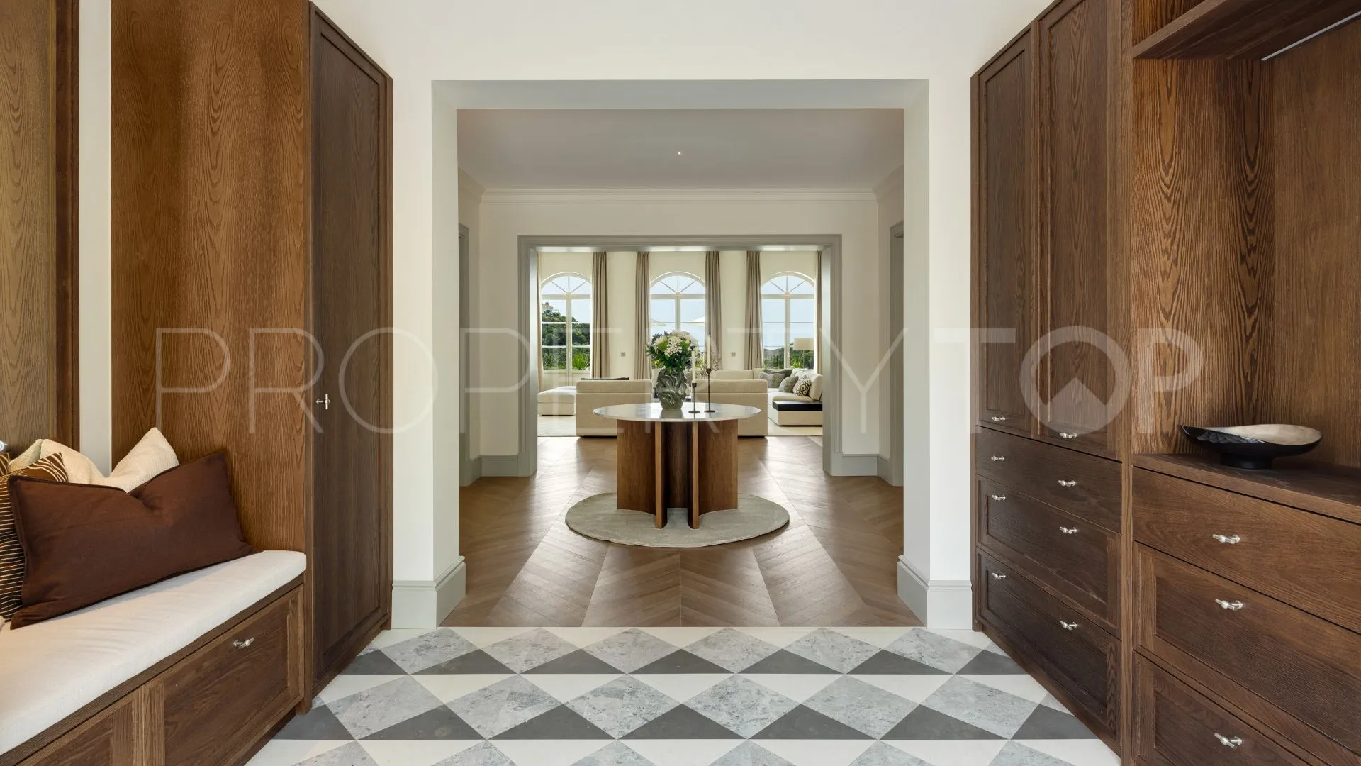 Villa for sale in Marbella