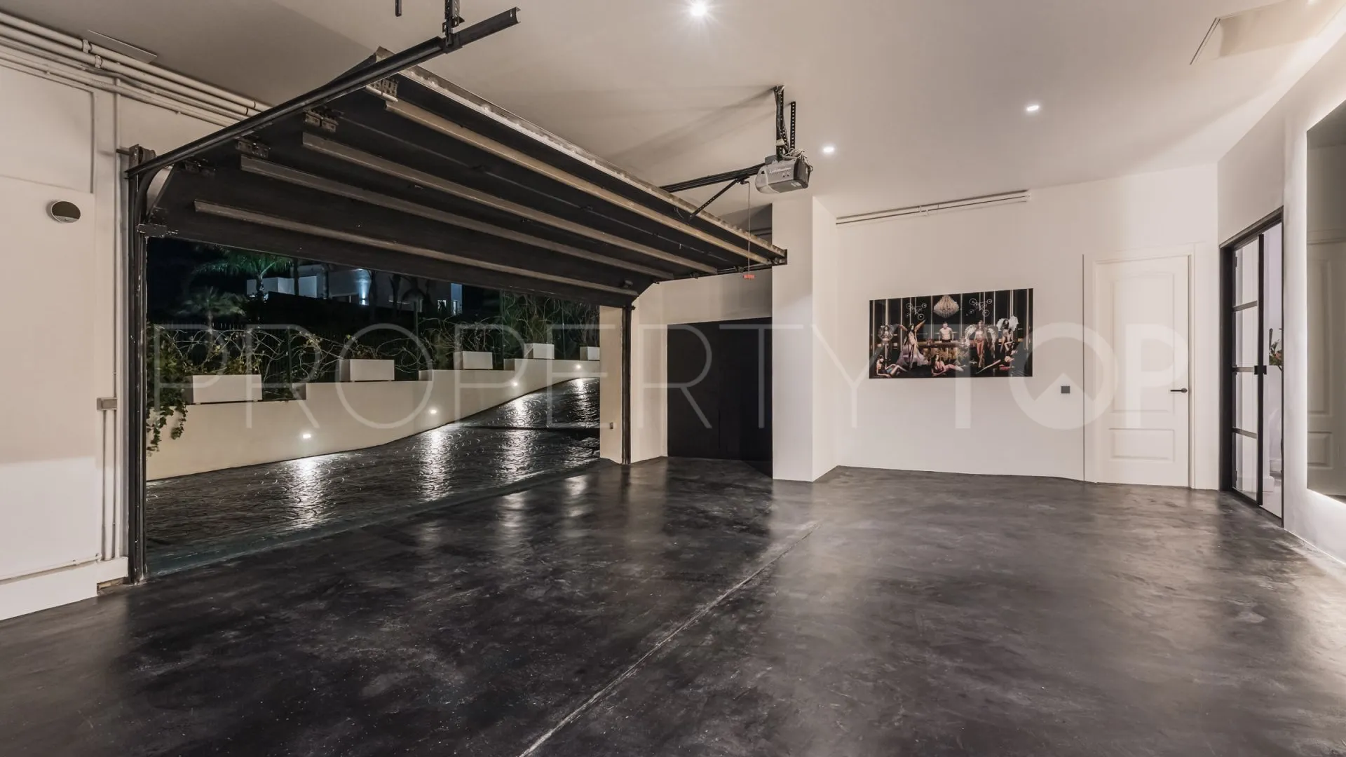 For sale Marbella 6 bedrooms villa