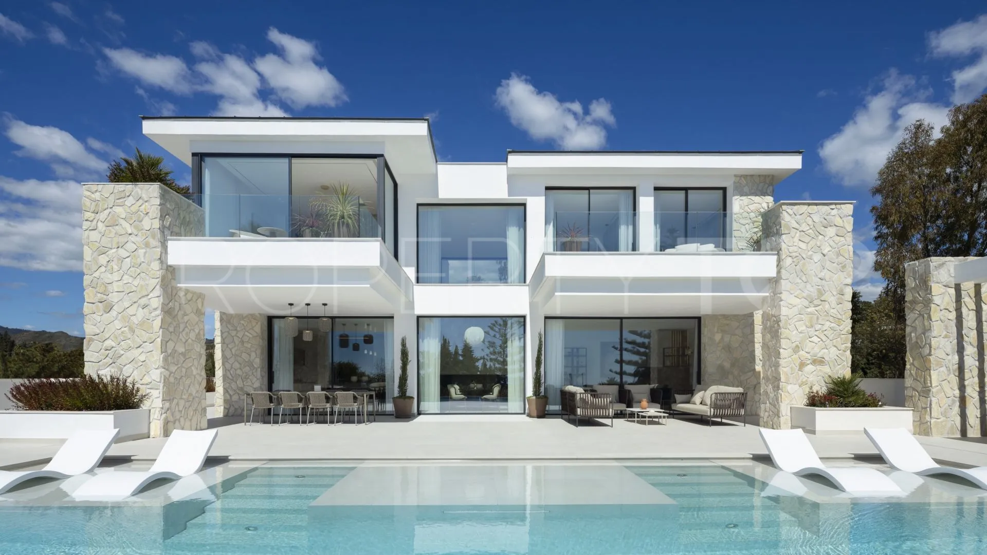 For sale 5 bedrooms villa in Marbella