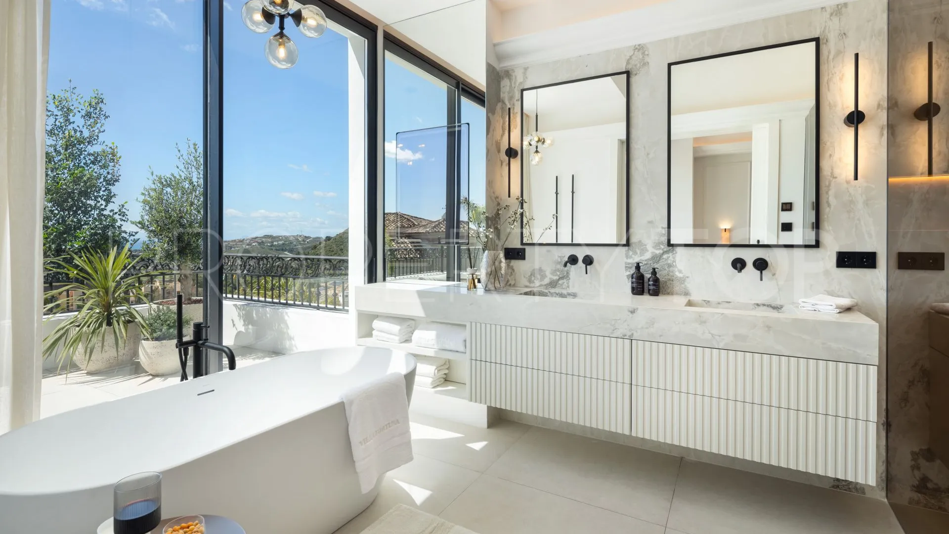 Villa for sale in Marbella