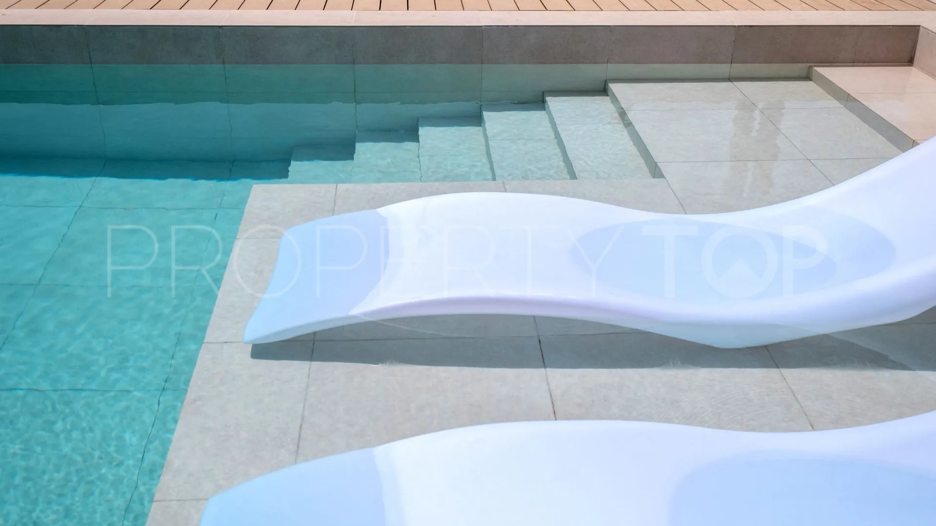Villa for sale in El Paraiso
