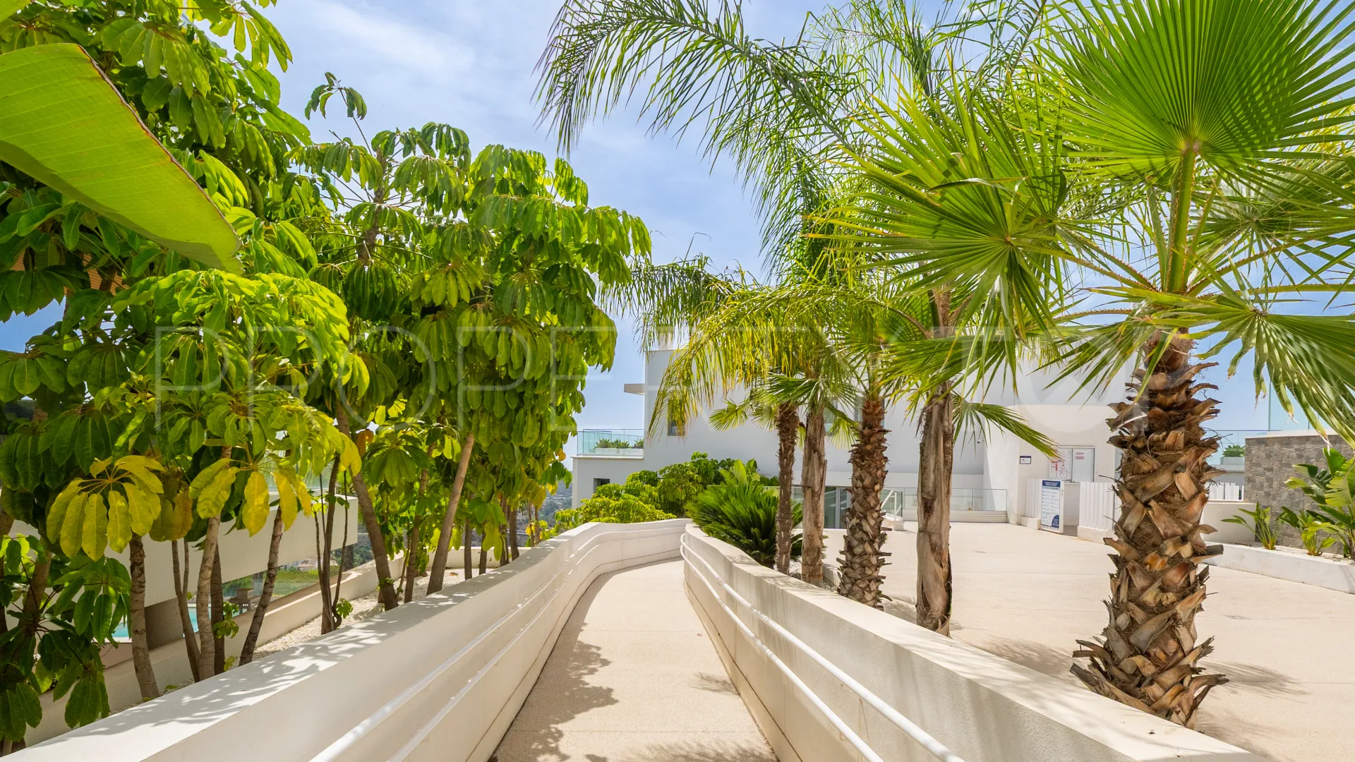 Apartment for sale in Cala de Mijas with 3 bedrooms