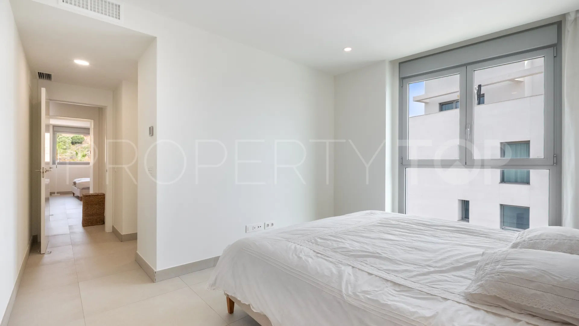 Apartment for sale in Cala de Mijas with 3 bedrooms