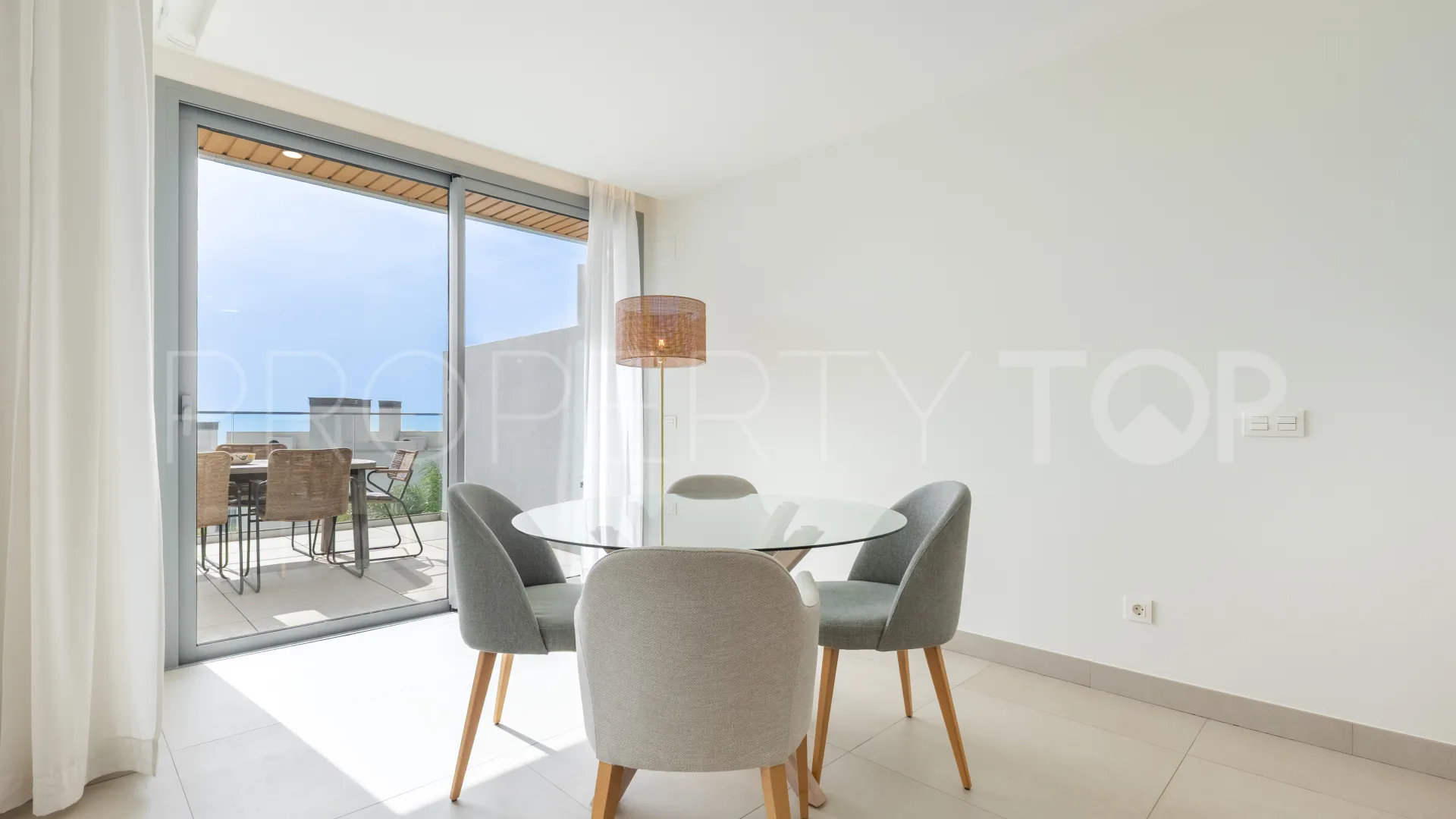 Apartment for sale in Cala de Mijas with 3 bedrooms