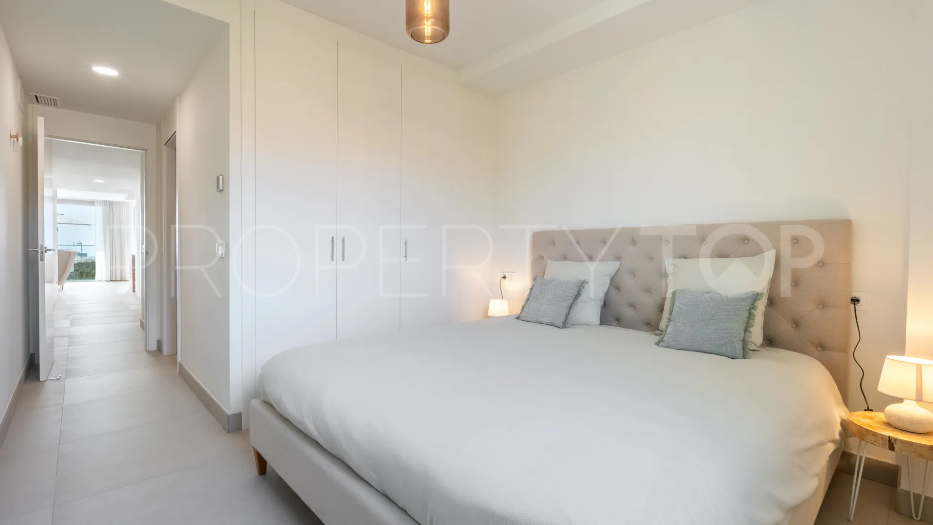 Apartment for sale in Cala de Mijas with 3 bedrooms