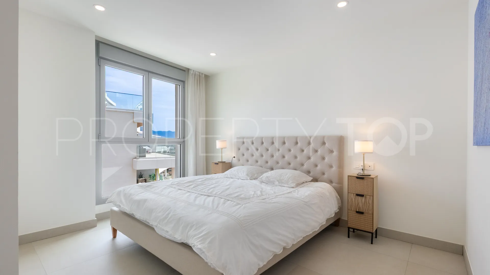 Apartment for sale in Cala de Mijas with 3 bedrooms