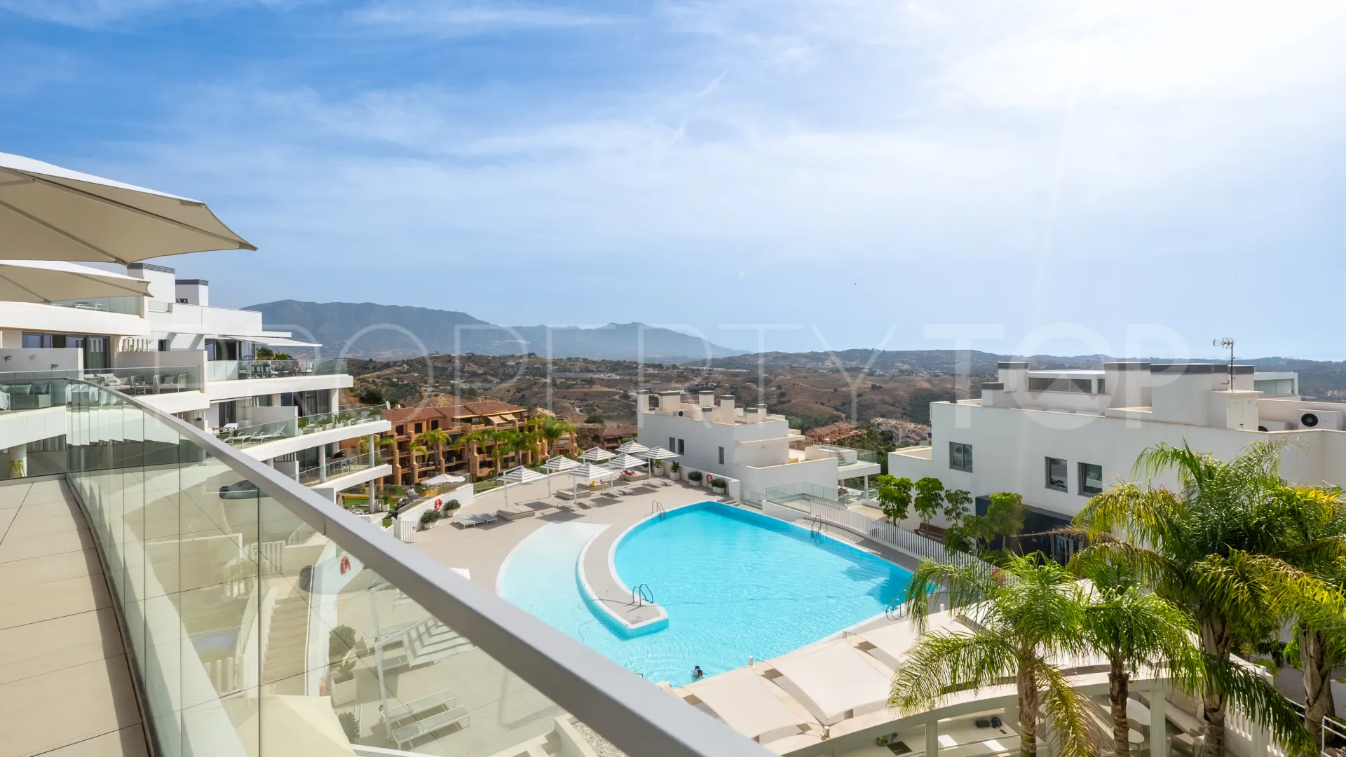 Apartment for sale in Cala de Mijas with 3 bedrooms