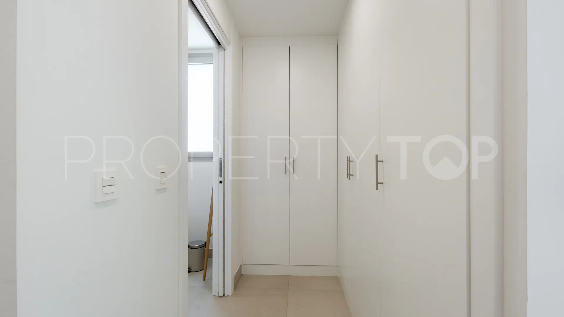 Apartment for sale in Cala de Mijas with 3 bedrooms