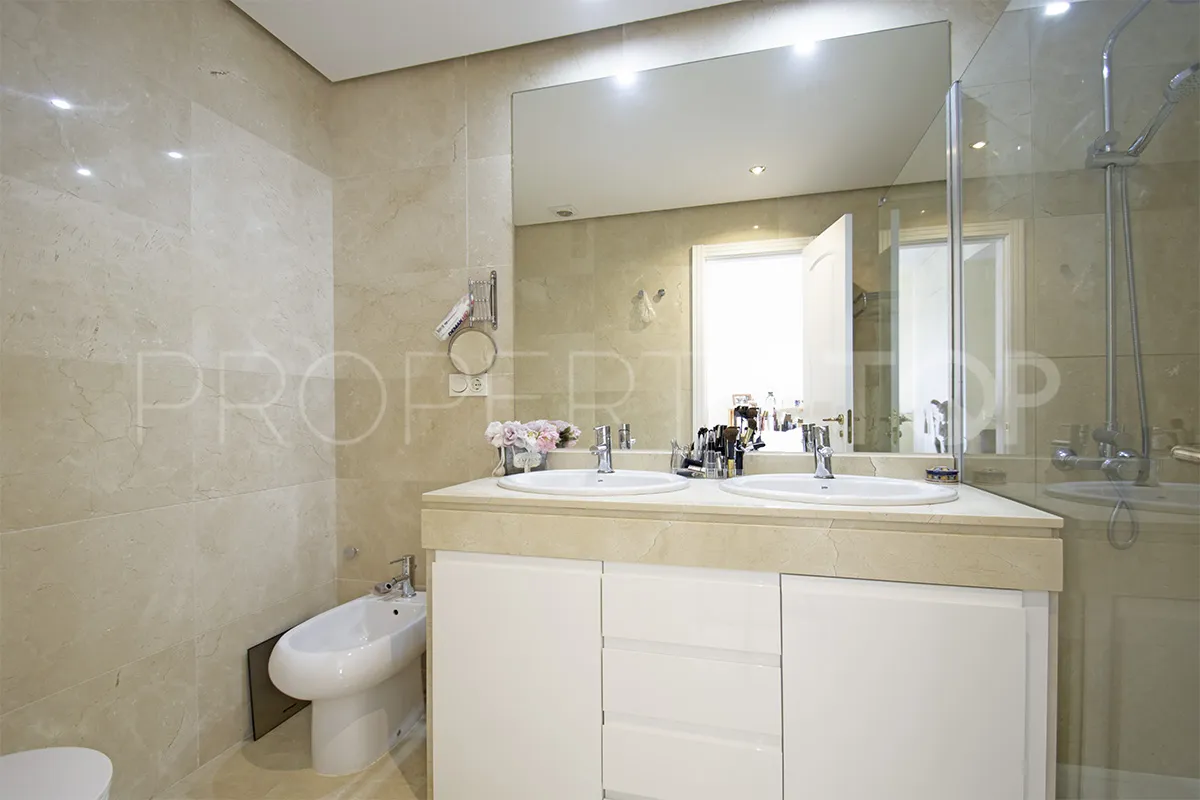 Apartamento en venta con 3 dormitorios en Alcaidesa Costa