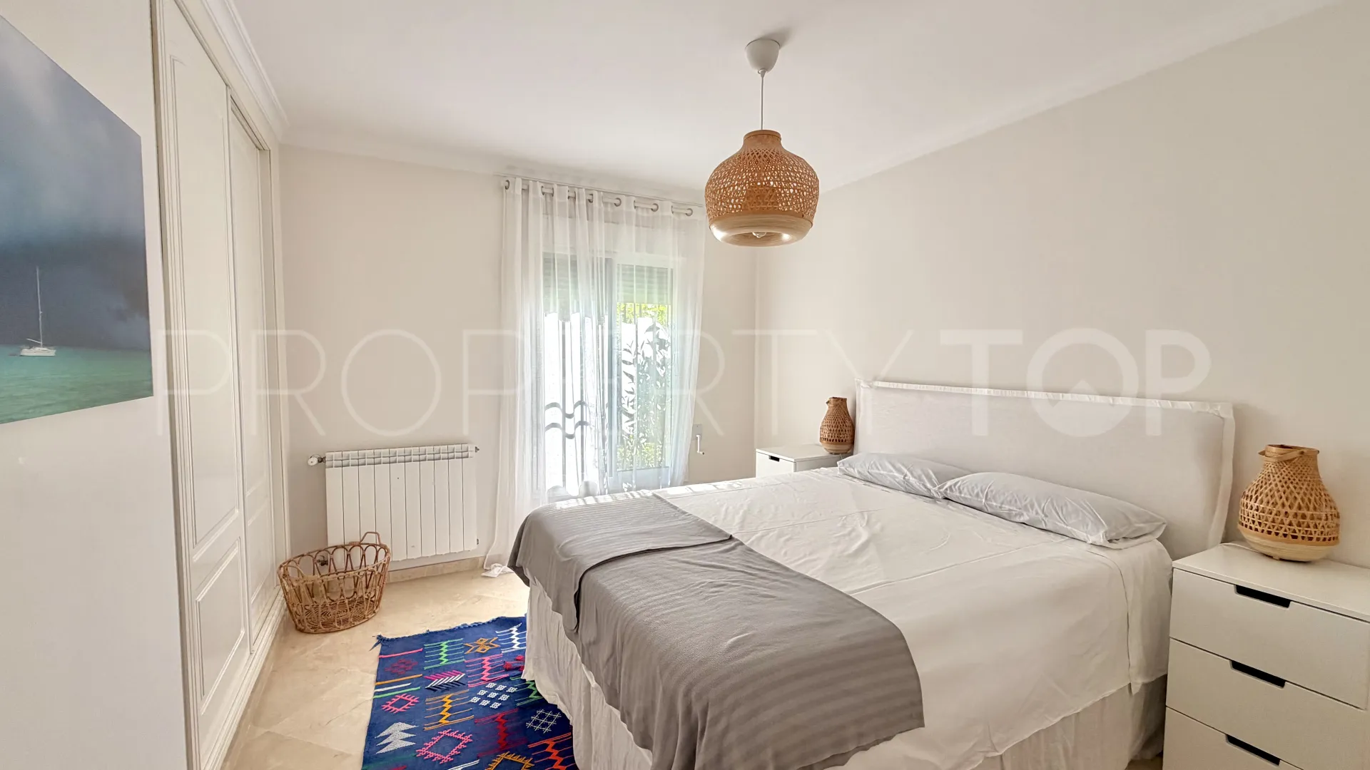 Apartamento planta baja a la venta con 3 dormitorios en Alcaidesa Costa