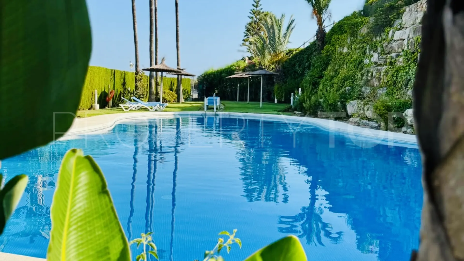 Apartamento planta baja a la venta con 3 dormitorios en Alcaidesa Costa