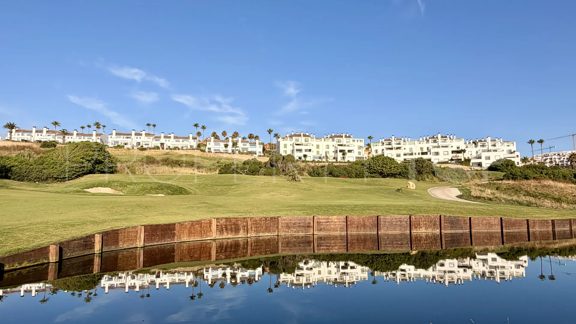 Apartamento planta baja a la venta con 3 dormitorios en Alcaidesa Costa