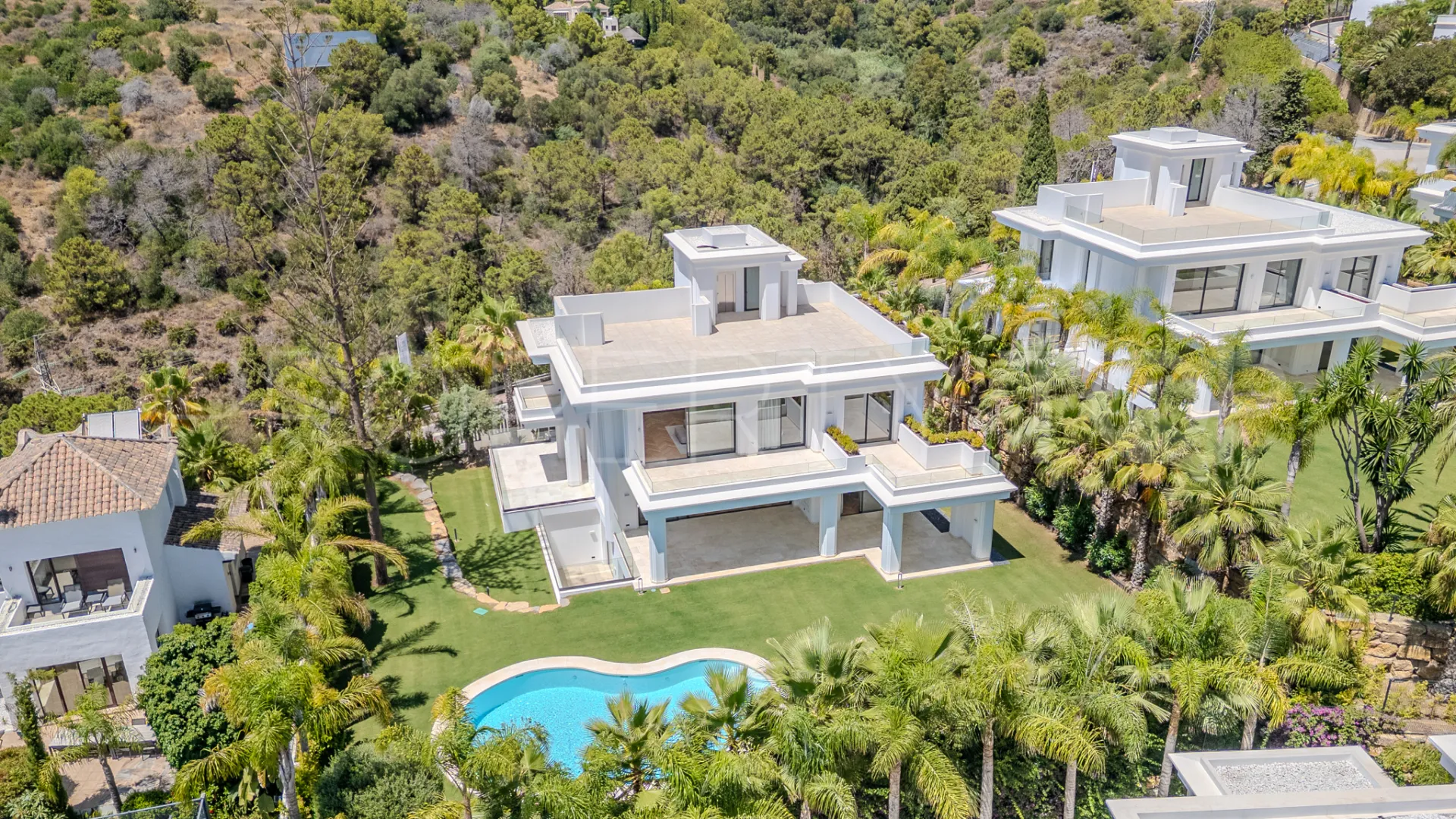 Villa for sale in Las Lomas del Marbella Club with 6 bedrooms