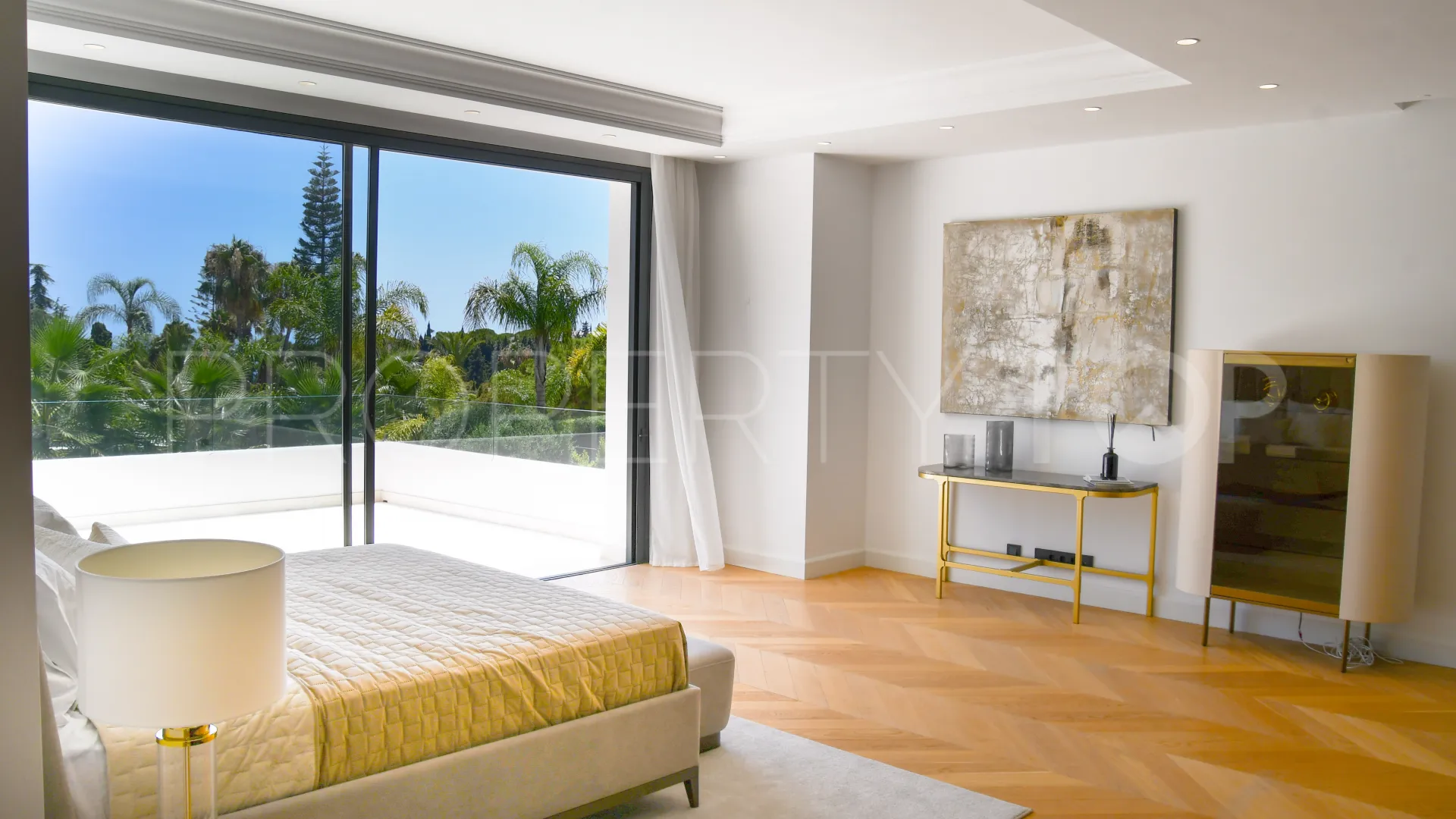 Villa for sale in Las Lomas del Marbella Club with 6 bedrooms