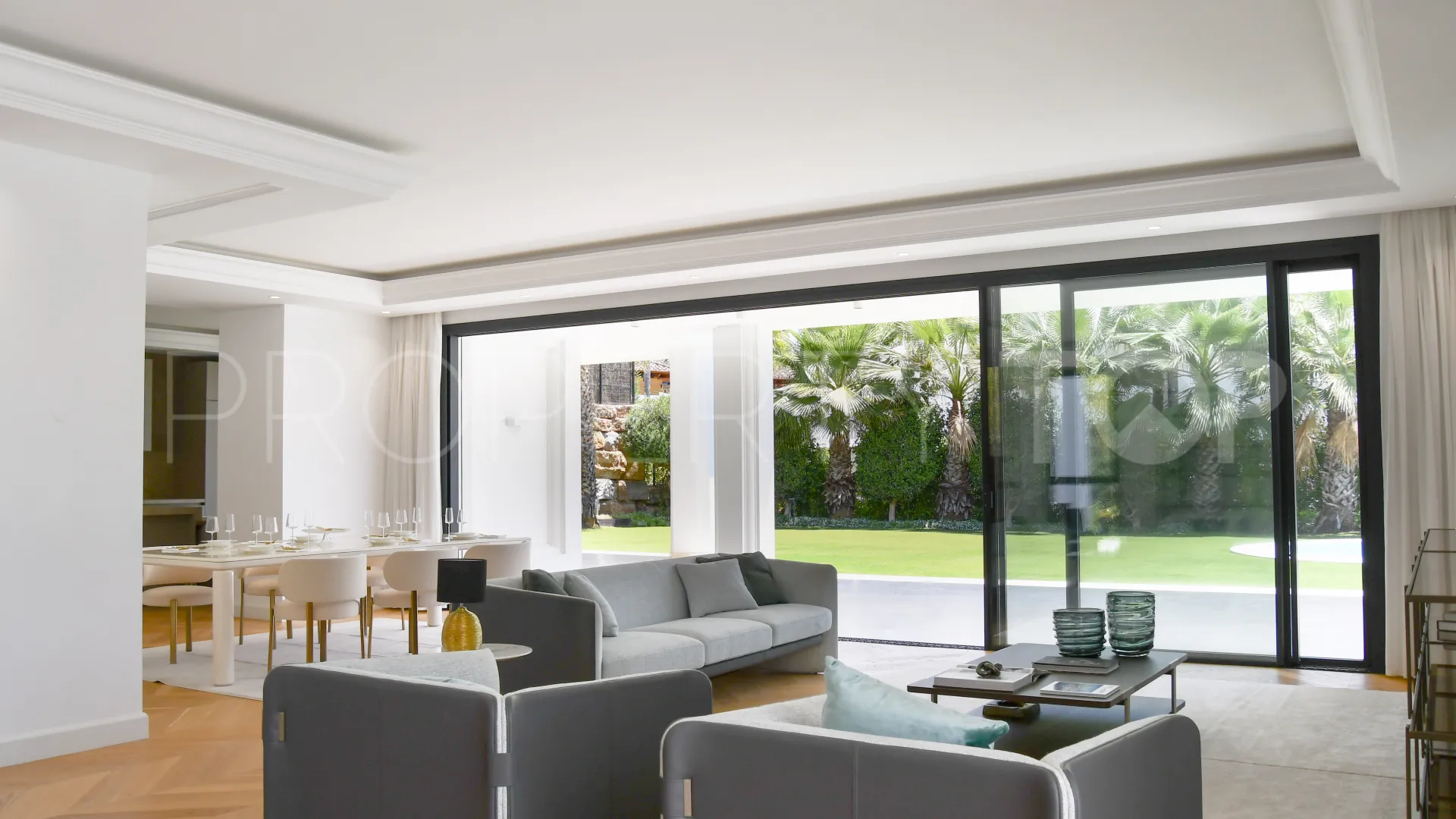 Villa for sale in Las Lomas del Marbella Club with 6 bedrooms