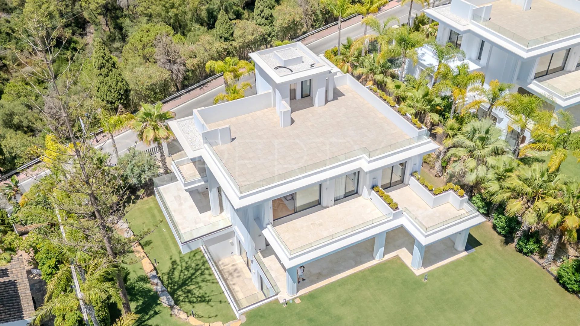 Villa for sale in Las Lomas del Marbella Club with 6 bedrooms