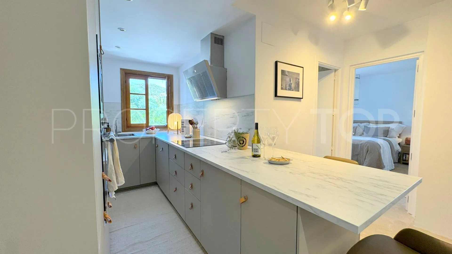 Comprar apartamento en Puerto La Duquesa