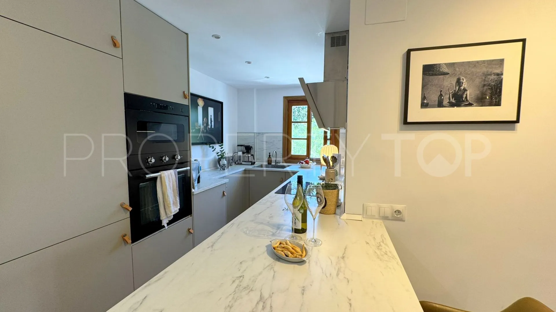 Comprar apartamento en Puerto La Duquesa