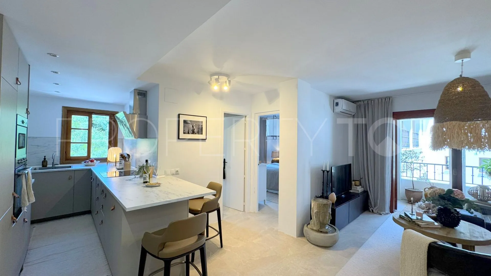 Comprar apartamento en Puerto La Duquesa