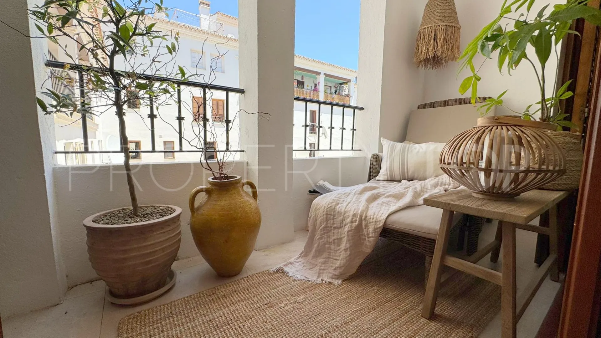 Comprar apartamento en Puerto La Duquesa