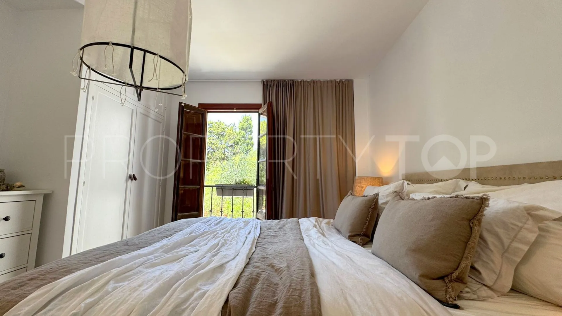 Comprar apartamento en Puerto La Duquesa