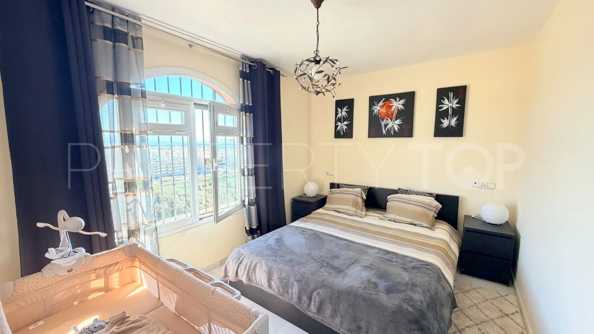 For sale duplex in La Duquesa Golf with 3 bedrooms
